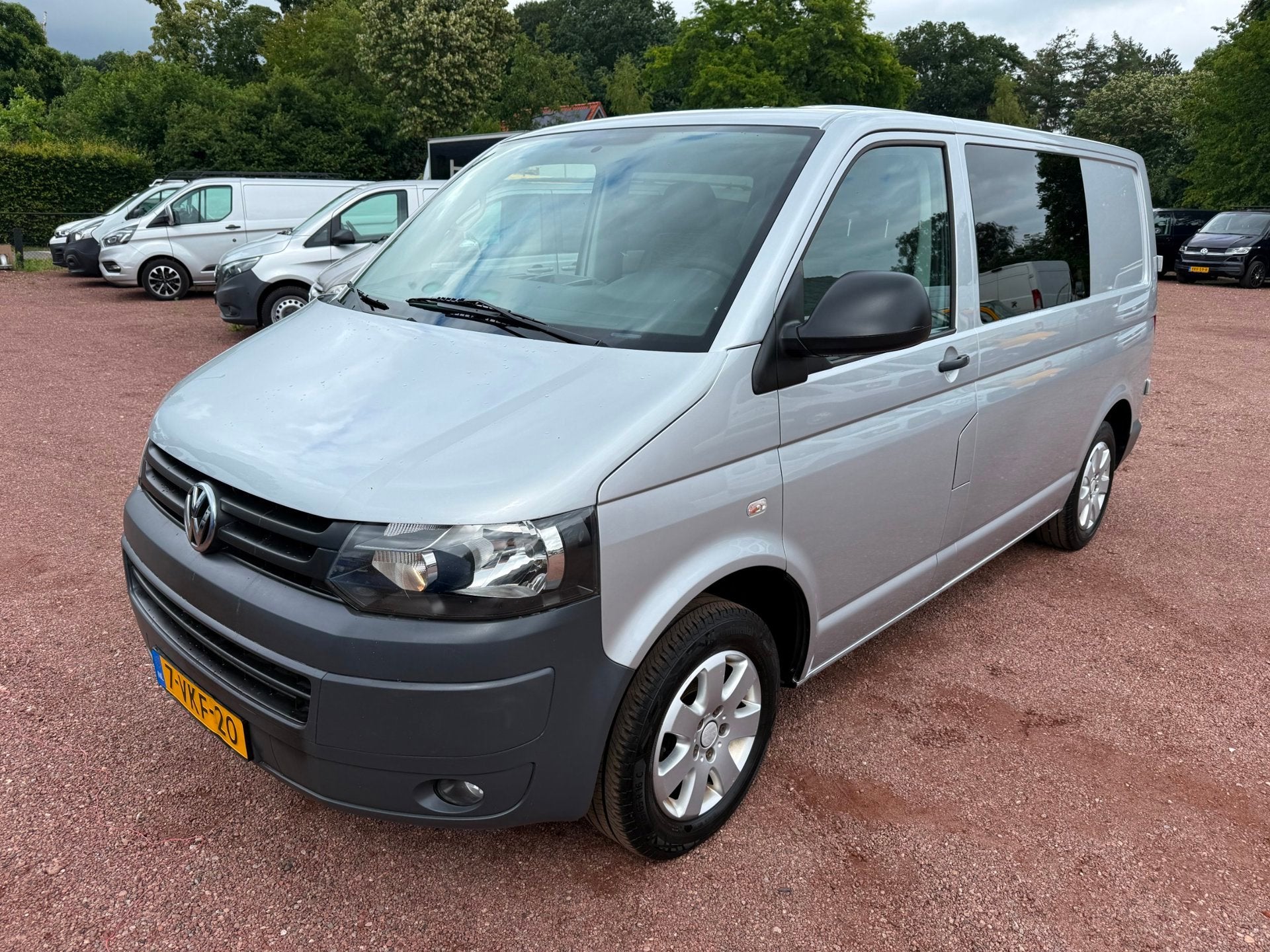 Volkswagen Transporter 2.0 TDI L1H1 Rolstoelbus / Rolstoelau, Auto's, Bestelauto's, Voorwielaandrijving, Euro 5, Gebruikt, 4 cilinders