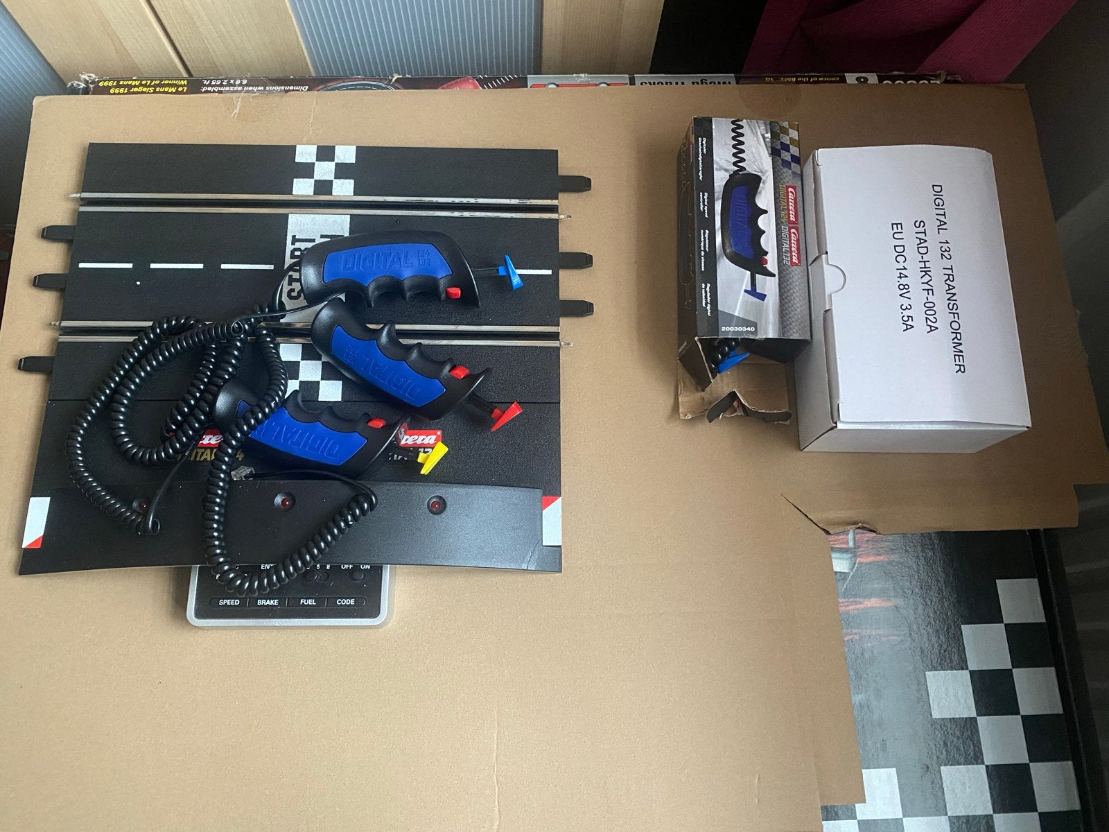 Carrera Digital 1.24/1.32 Control Unit & Handregelaars, Ophalen, Gebruikt, Onderdelen, Carrera