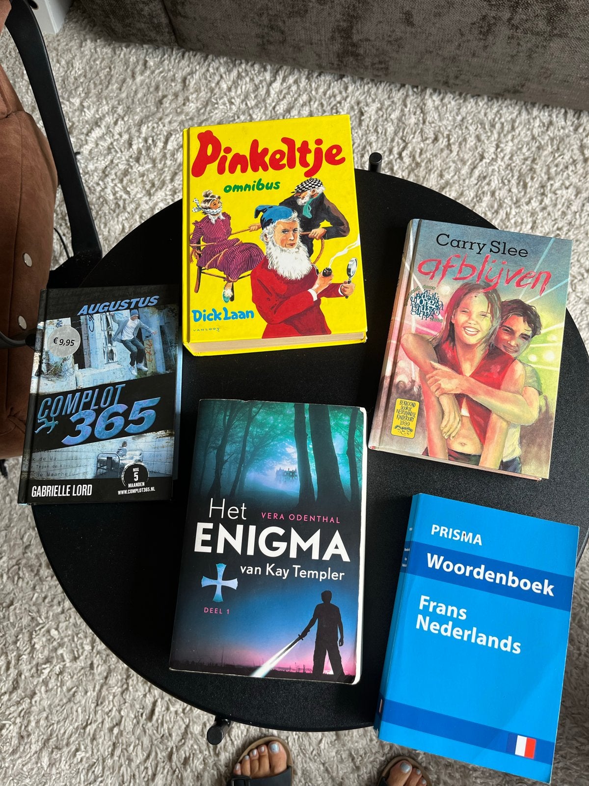 Diverse boeken: jeugdboeken, thriller en woordenboek, Ophalen of Verzenden, Gelezen