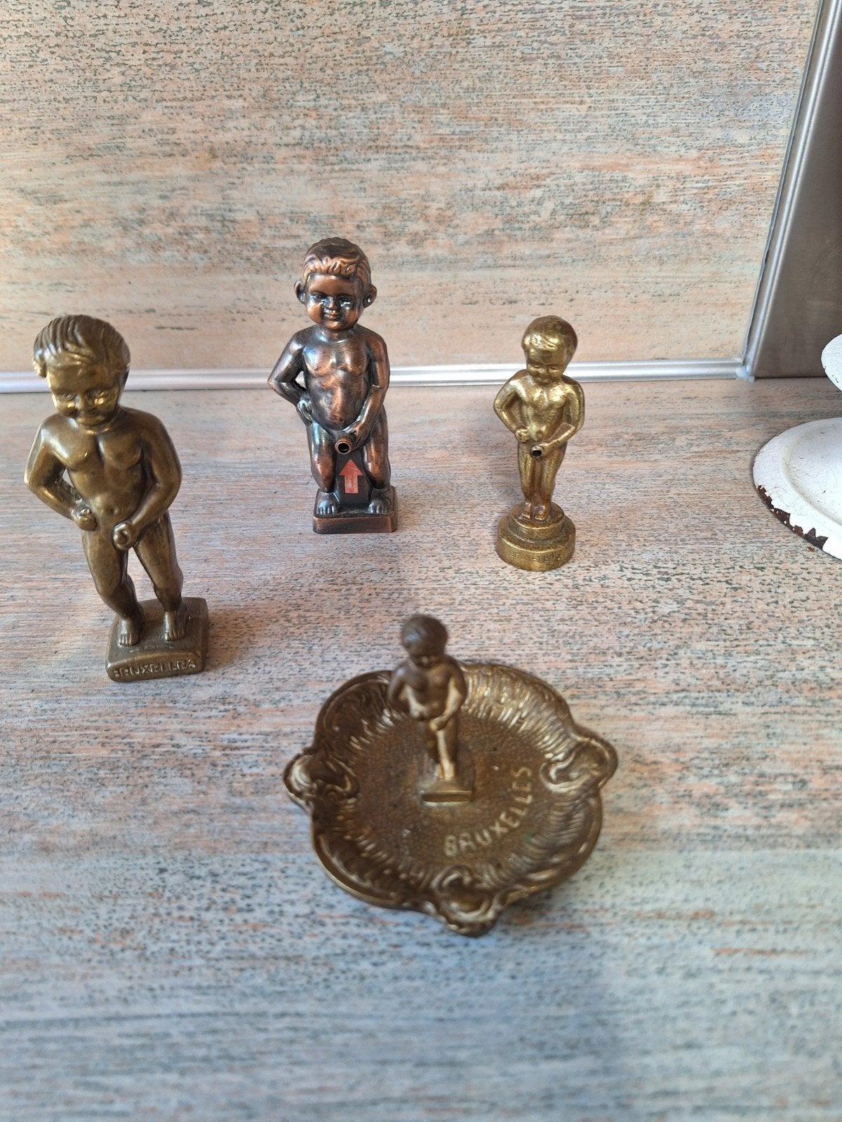 Manneken Pis Collectie: Aansteker, Asbakje & 2 Beeldjes, Ophalen, Koper