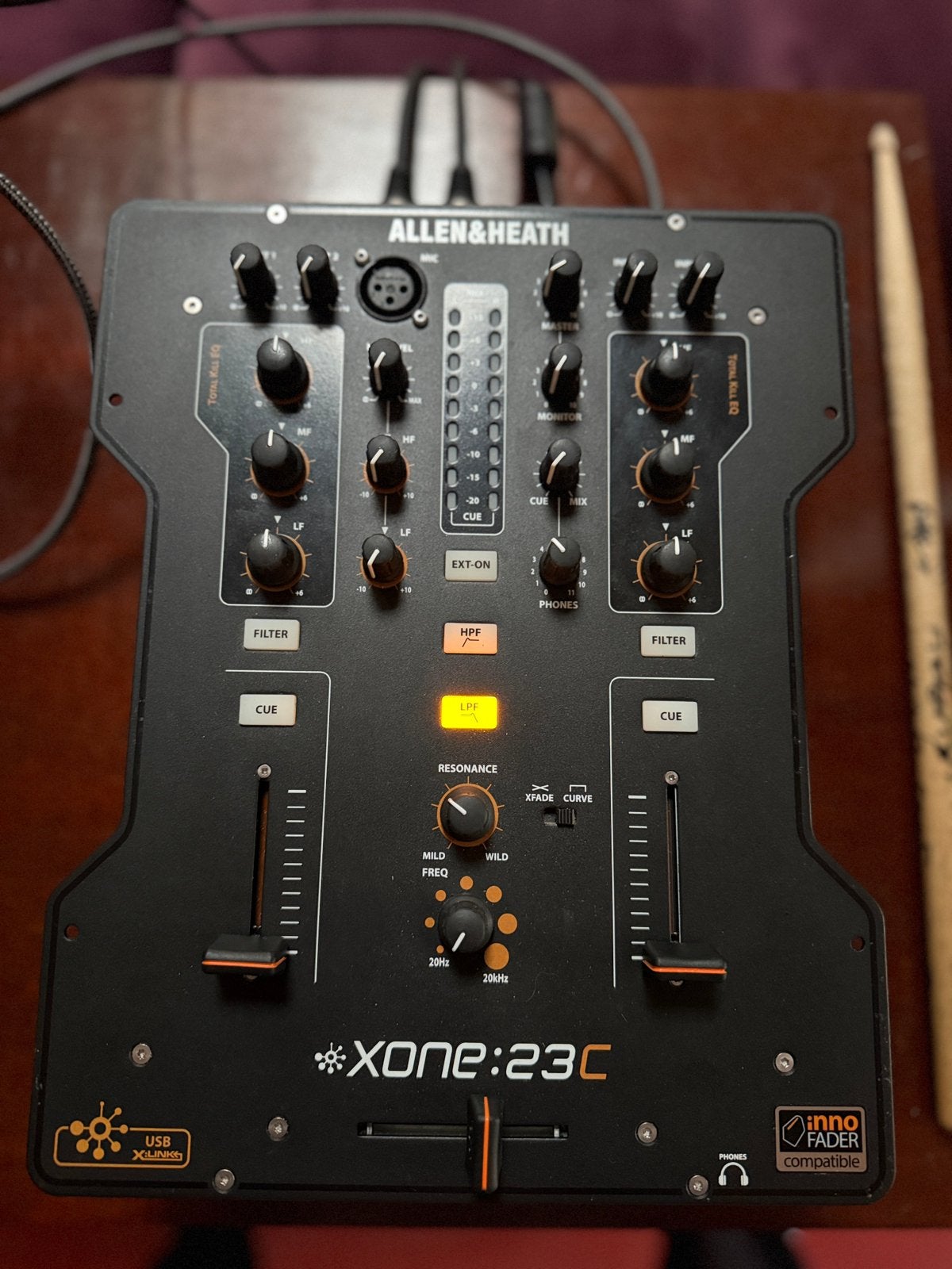Allen & Heath 23c DJ mixer + Decksaver, Ophalen, Gebruikt, Minder dan 5 kanalen, Microfooningang