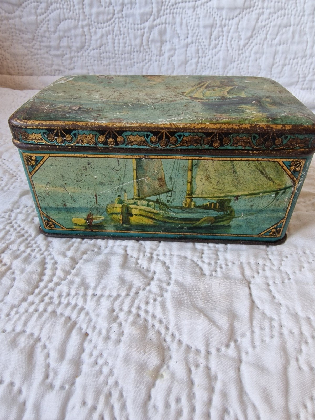 Antieke blikken doos met scheepsmotief, Ophalen of Verzenden