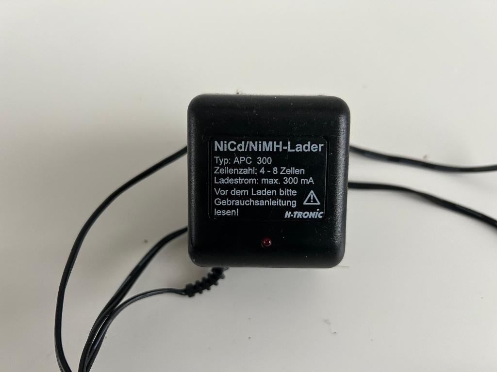 NIcd Nimh lader met Tamiya aansluiting rc modelbouw, Ophalen of Verzenden, Gebruikt, Overige schalen, Onderdeel