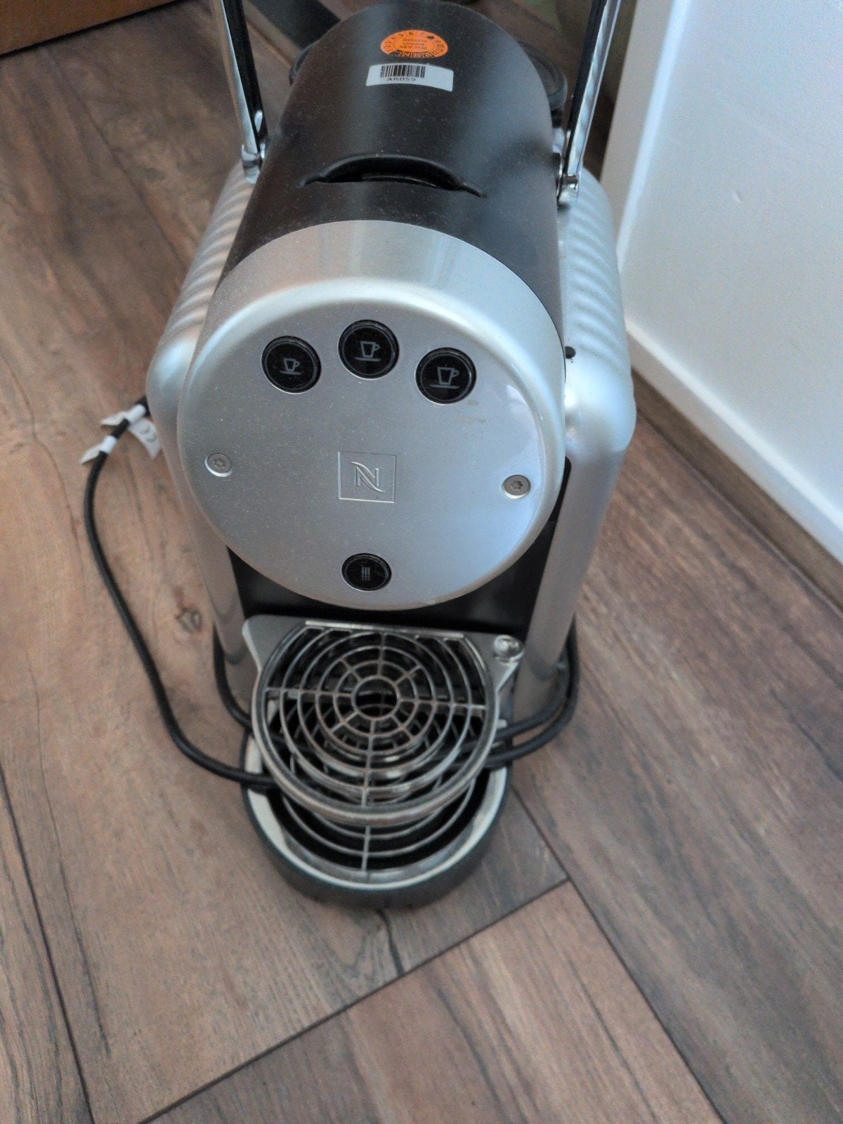 Nespresso Magimix M100 Inissia Zilver - Koffiecupmachine, Koffiepads en cups, Koffiemachine, Ophalen of Verzenden, Zo goed als nieuw