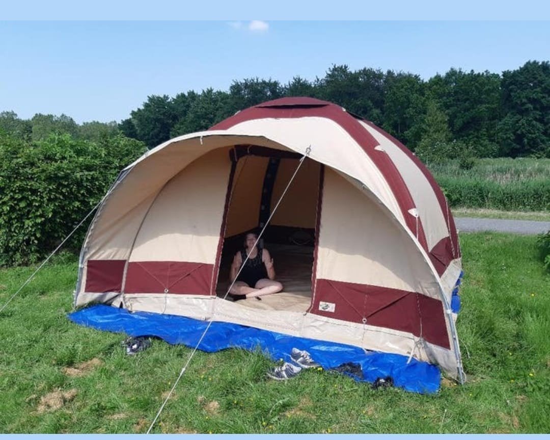 Wilderness 330 Opblaastent - Ruime en Comfortabele Gezinsten, Caravans en Kamperen, Ophalen, Zo goed als nieuw, Tot en met 4