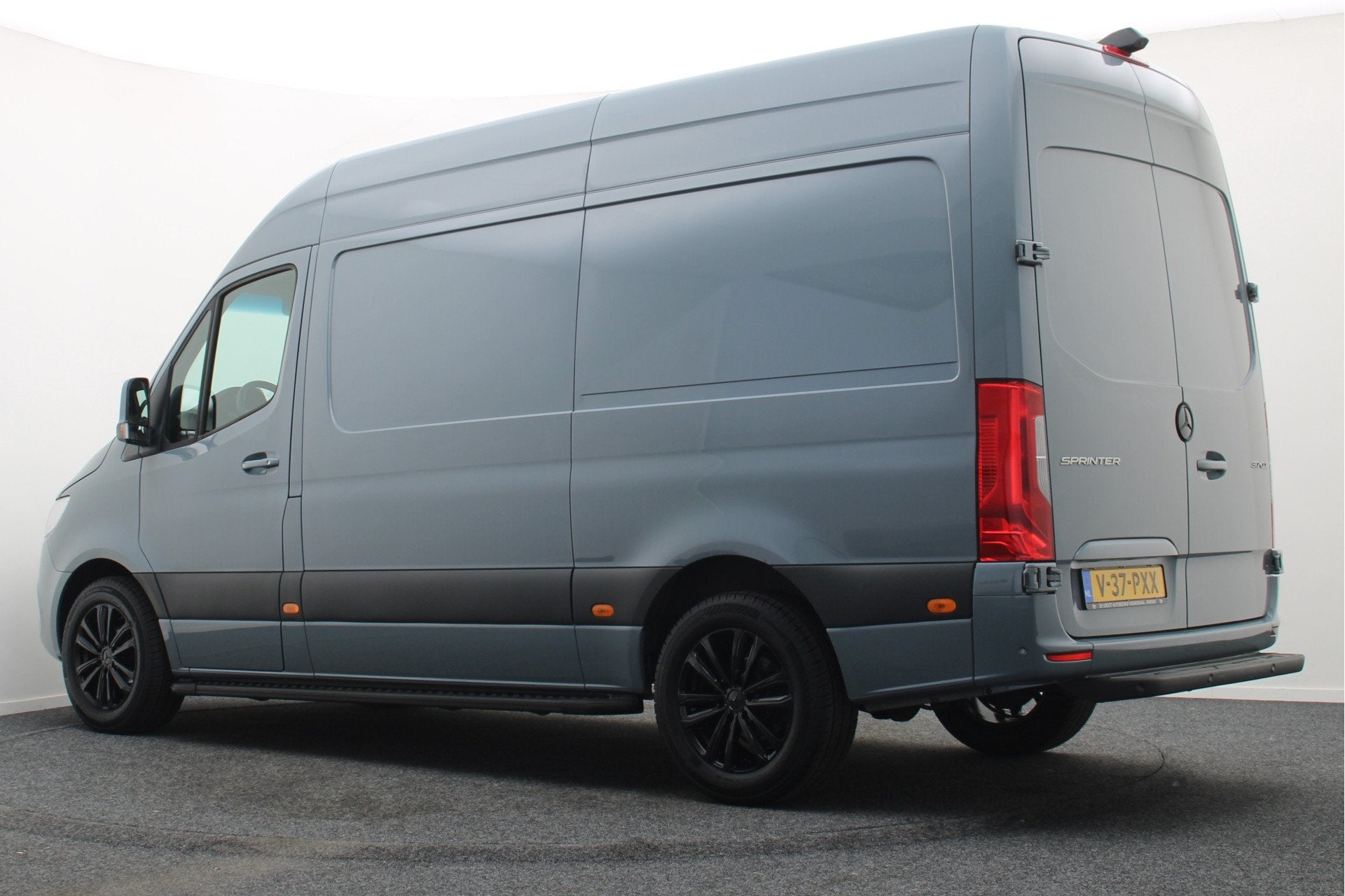 Mercedes-Benz Sprinter 317 CDI L2H2 RWD Camera, Side-Steps,, Automaat, Gebruikt, 4 cilinders, 2000 kg