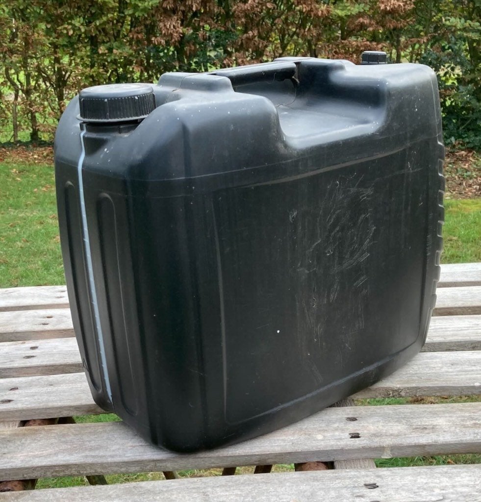 jerrycan 20 liter, Minder dan 75 liter, Ophalen, Gebruikt, Kunststof