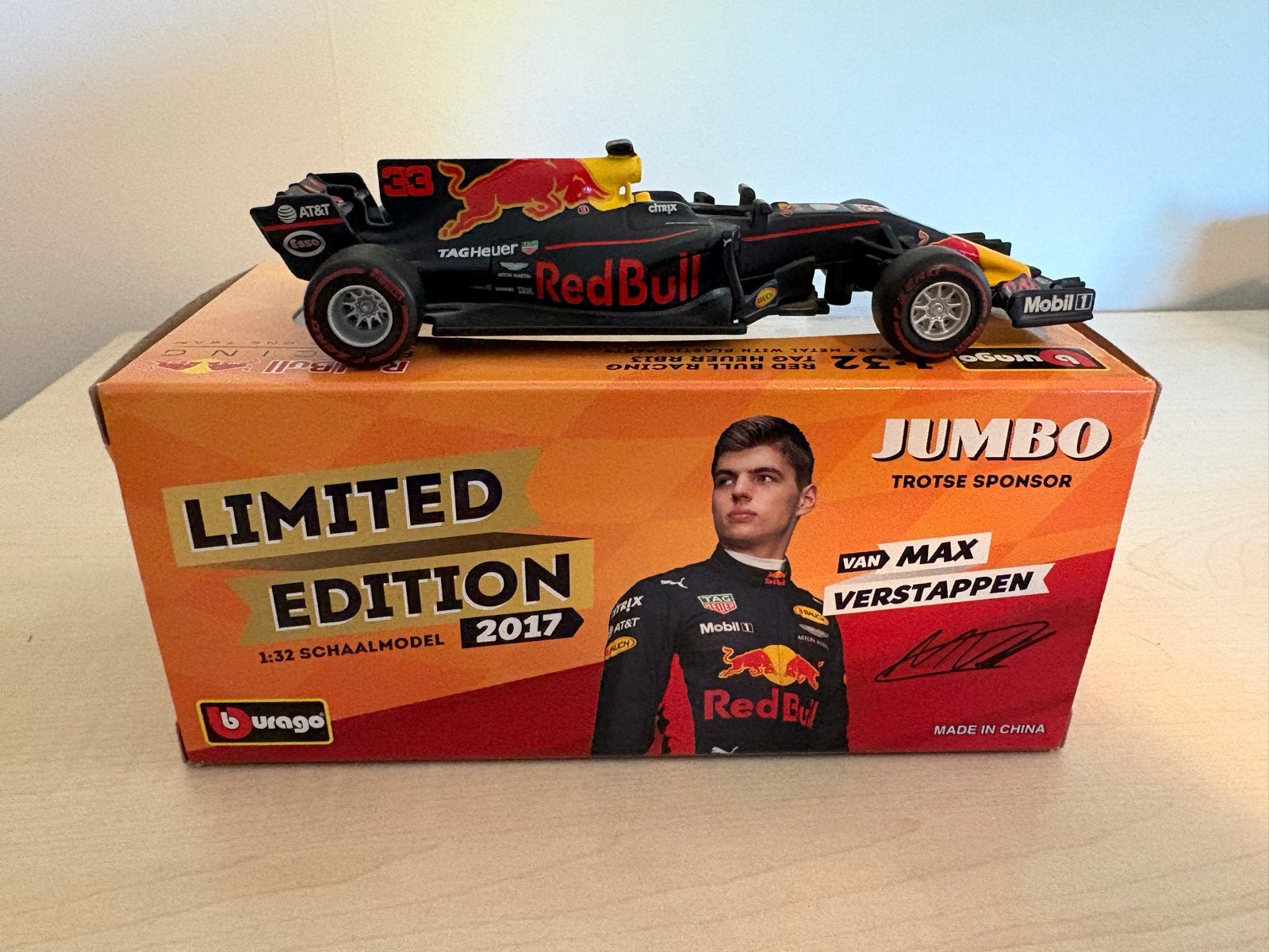 Max Verstappen Red Bull Racing RB13 2017 - Burago 1:32, Ophalen of Verzenden, Zo goed als nieuw, Auto, Overige merken
