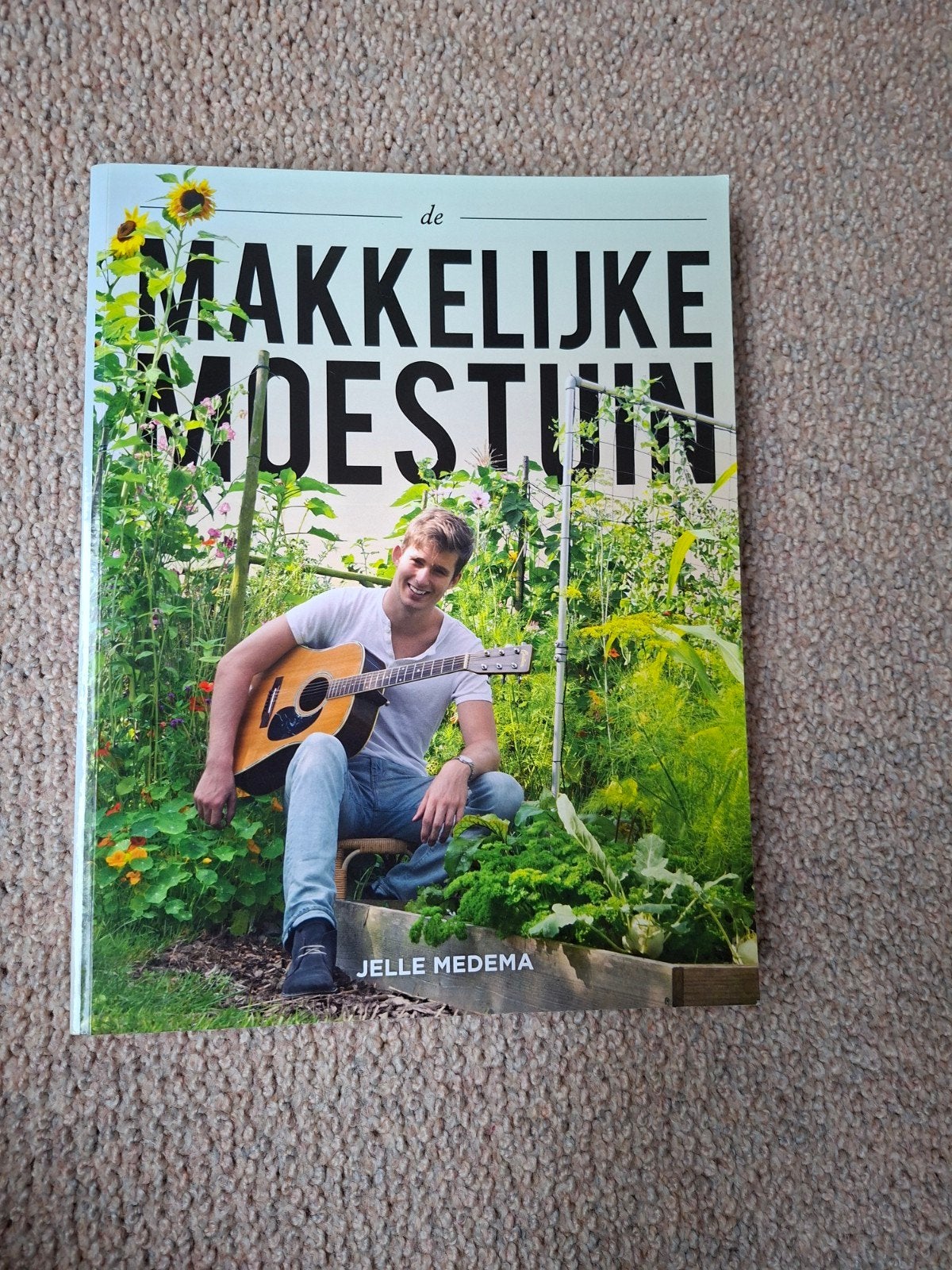 de Makkelijke Moestuin Jelle Medema, Boeken, Ophalen of Verzenden, Zo goed als nieuw, Moestuin