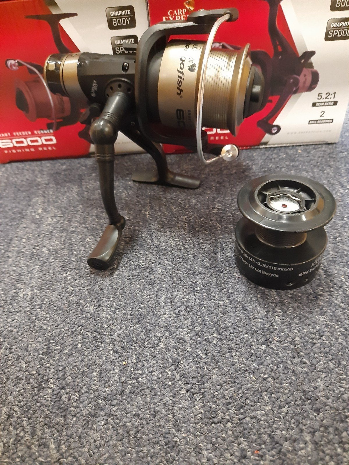5 carp expert Smart feeder Runner 6000 vrijloopmolens, Watersport en Boten, Molen, Carp expert, Ophalen of Verzenden, Info@carpexpert.com