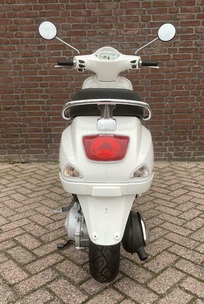 Piaggio Vespa Lx 50 Fl 2T Brom Scooter C38 Collector Item, Fietsen en Brommers, Maximaal 45 km/u, Nieuw, Ophalen of Verzenden