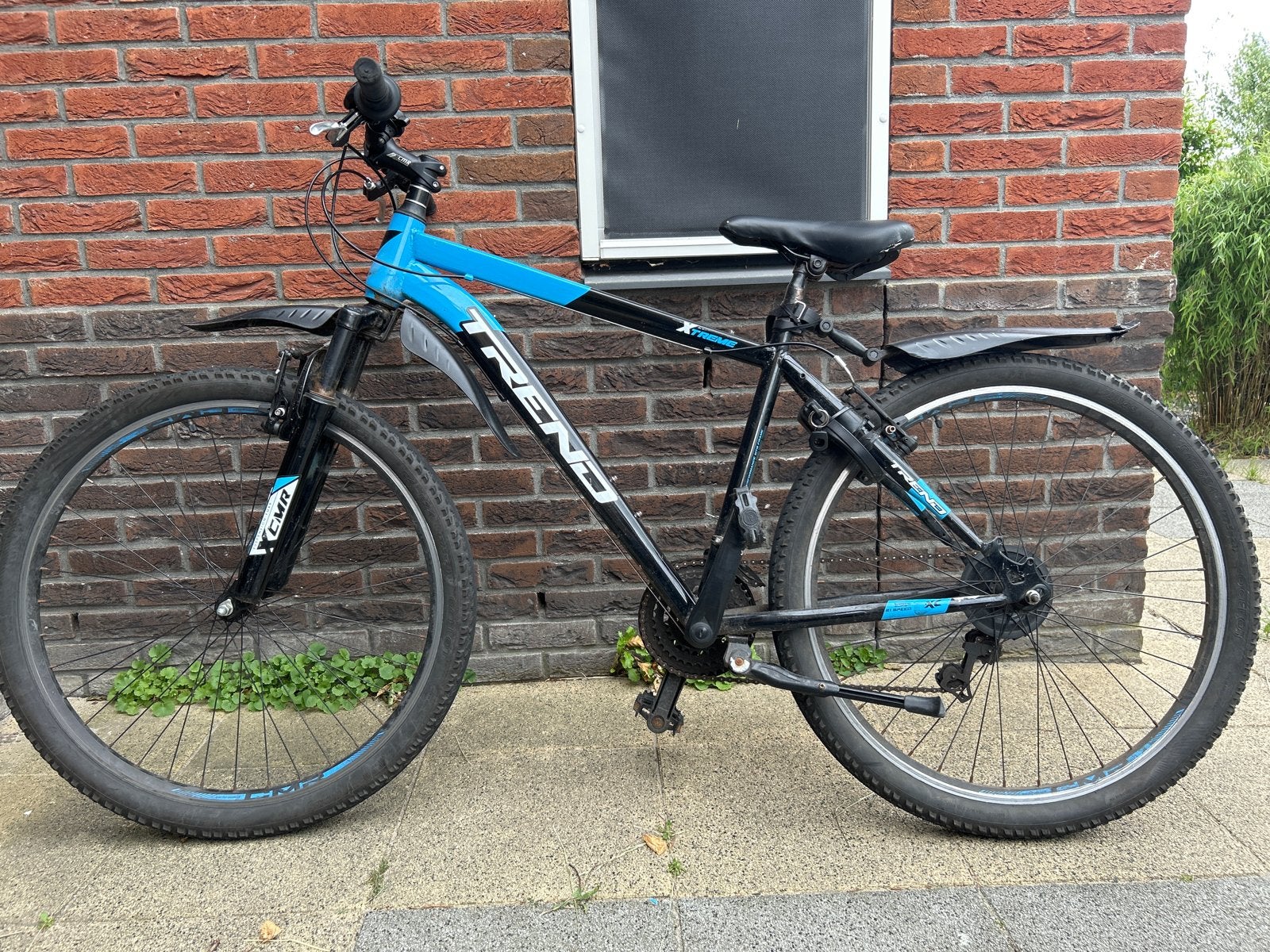TREND Mountainbike - Zwart/Blauw - Goede Staat, Gebruikt, Hardtail, Heren, Schijfrem