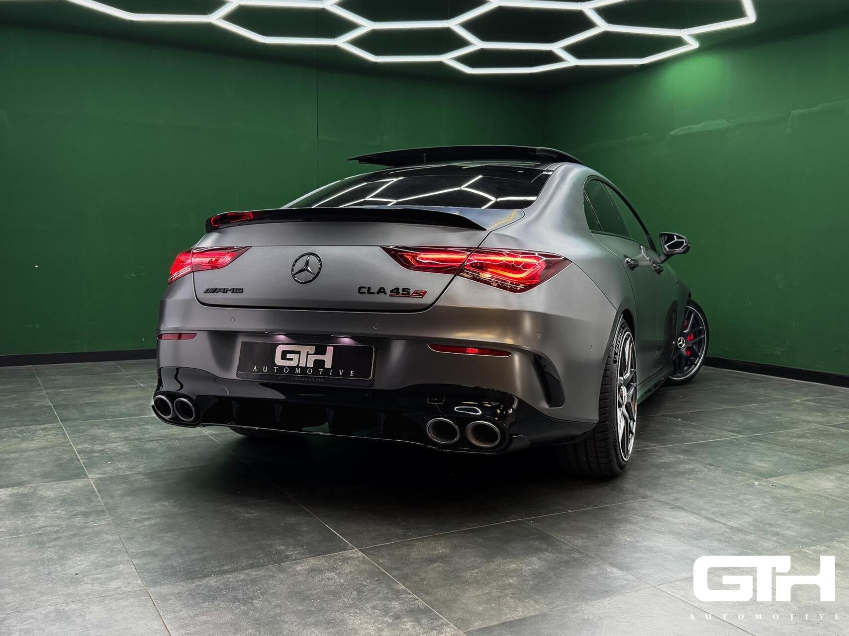 Mercedes CLA-klasse AMG 45 S 4MATIC+ Kuipstoel | Pano | 360, Automaat, Verwarmde buitenspiegels, 11 km/l, Bedrijf