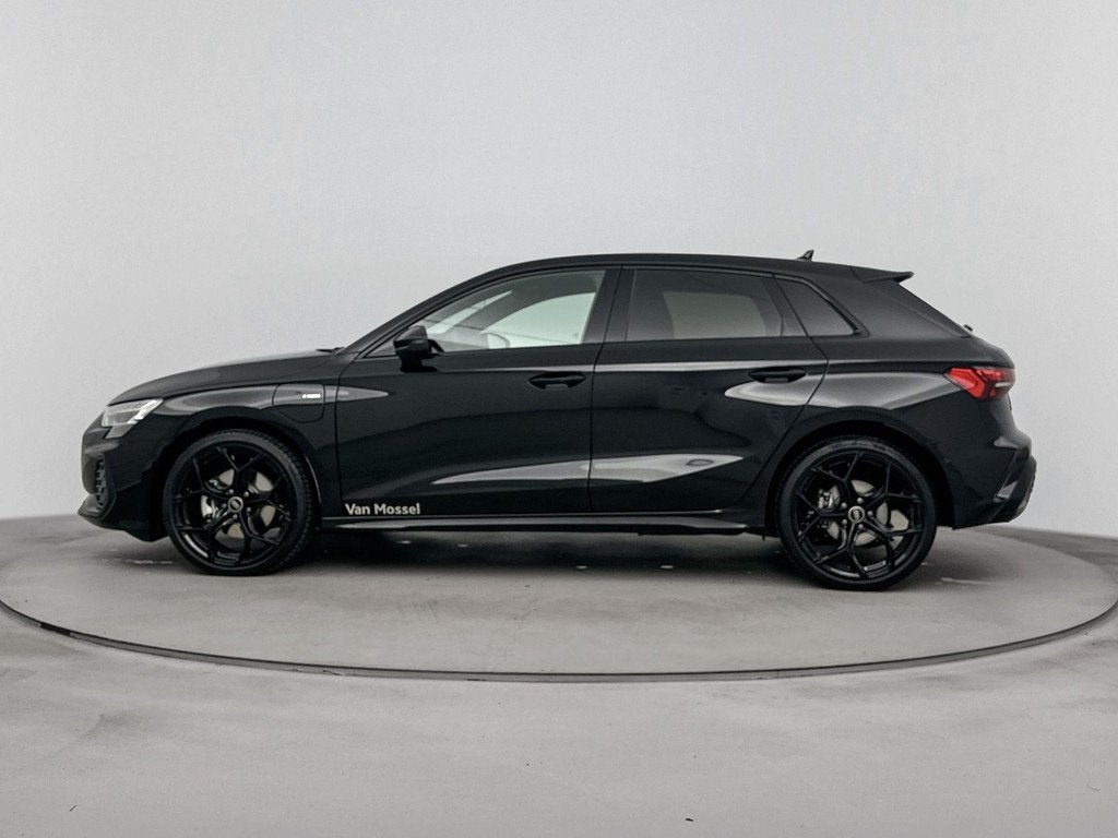 Audi A3 Sportback 40 TFSI e S edition | Navigatie | 19 Inch, Auto's, Audi, 12 maanden, 1498 cc, 4 cilinders, 150 min