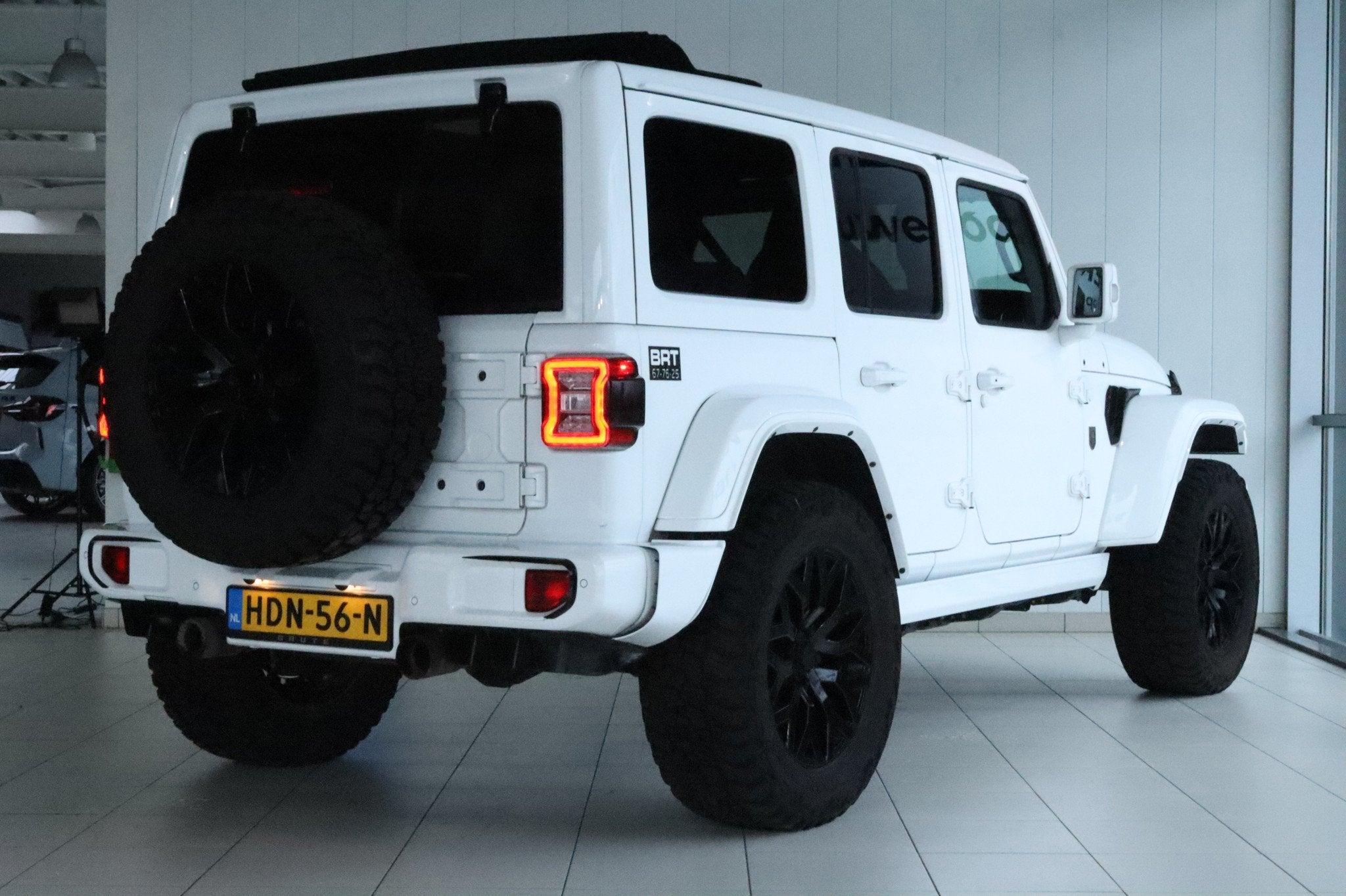 Jeep Wrangler Unlimited 4xe 380 Sahara BRUTE ''OP AFSPRAAK'', Auto's, Jeep, 12 maanden, Euro 6, 4 cilinders, 150 min