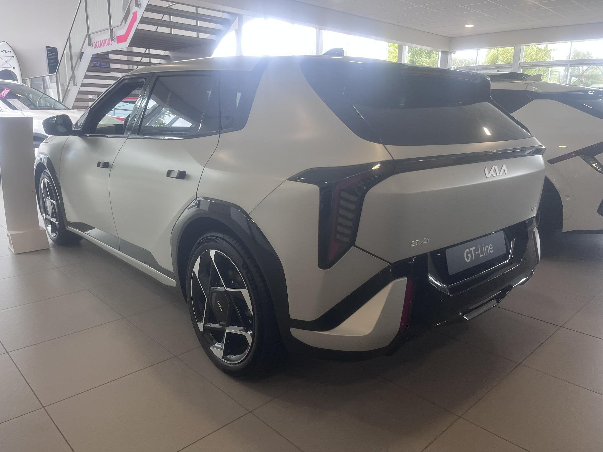Kia EV4 GT-Line Business Edition 81.4 kWh ACTIE PRIJS! VOORR, Auto's, 81 kWh, 510 min, 204 pk, Verwarmde buitenspiegels