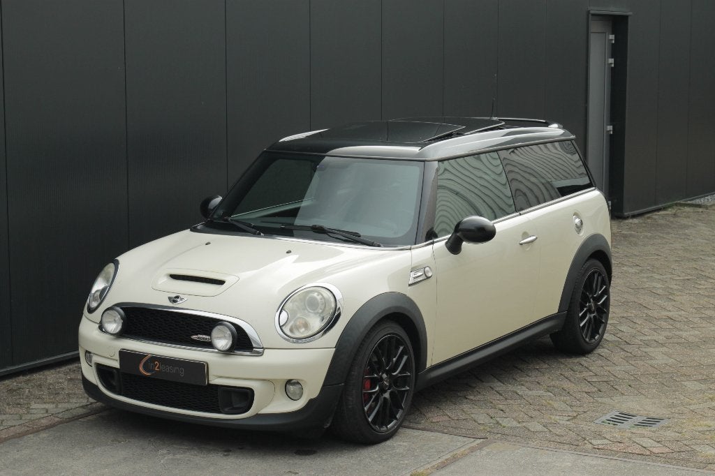 Mini Clubman 1.6 John Cooper Works Leder Pano H&K Navi Bluet, Auto's, Voorwielaandrijving, Clubman, 4 cilinders, 4 stoelen