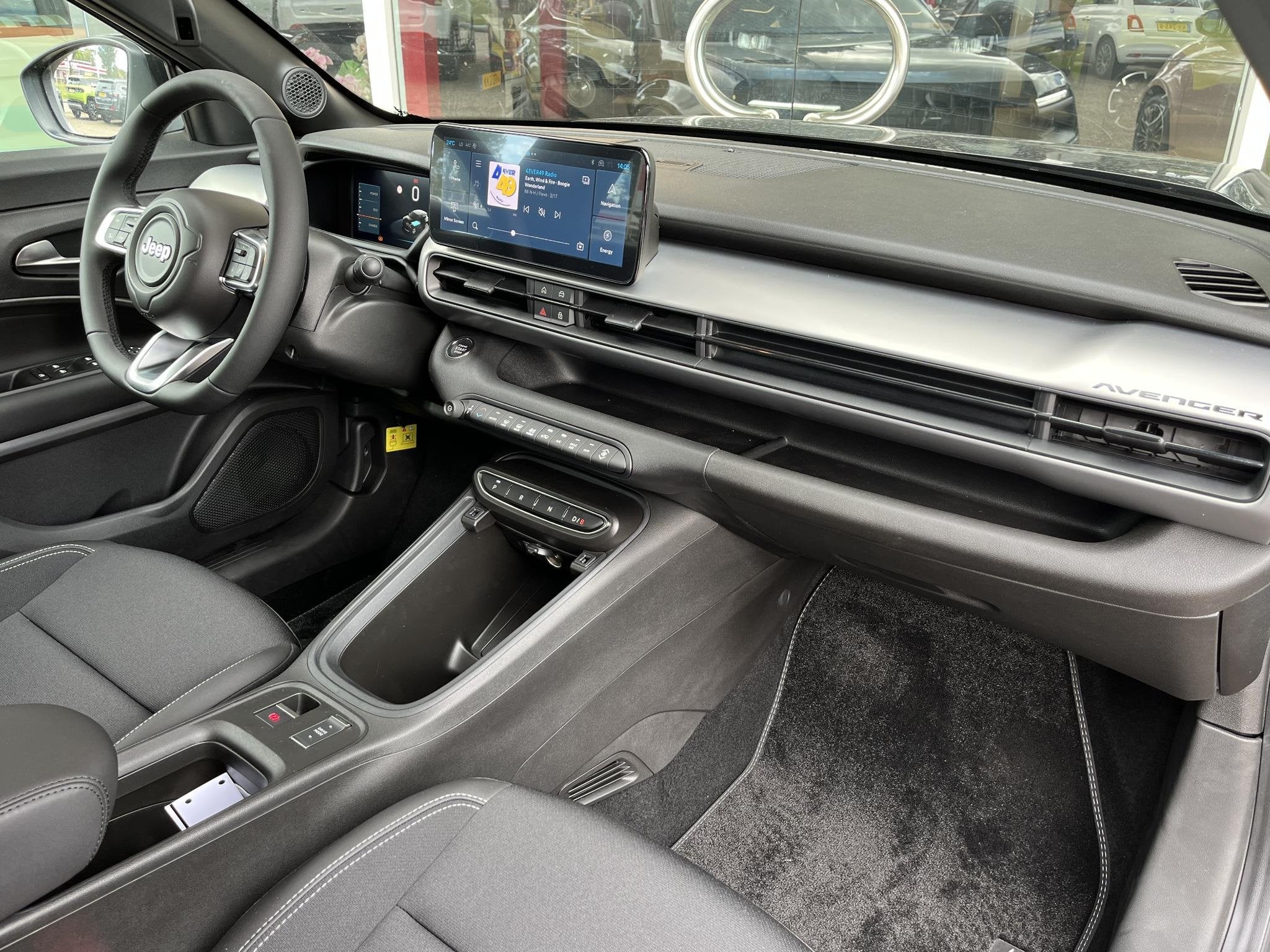 Jeep Avenger Black Edition 54 kWh | Apple-Android | Adaptive, Auto's, Stof, Gebruikt, 156 pk, Origineel Nederlands