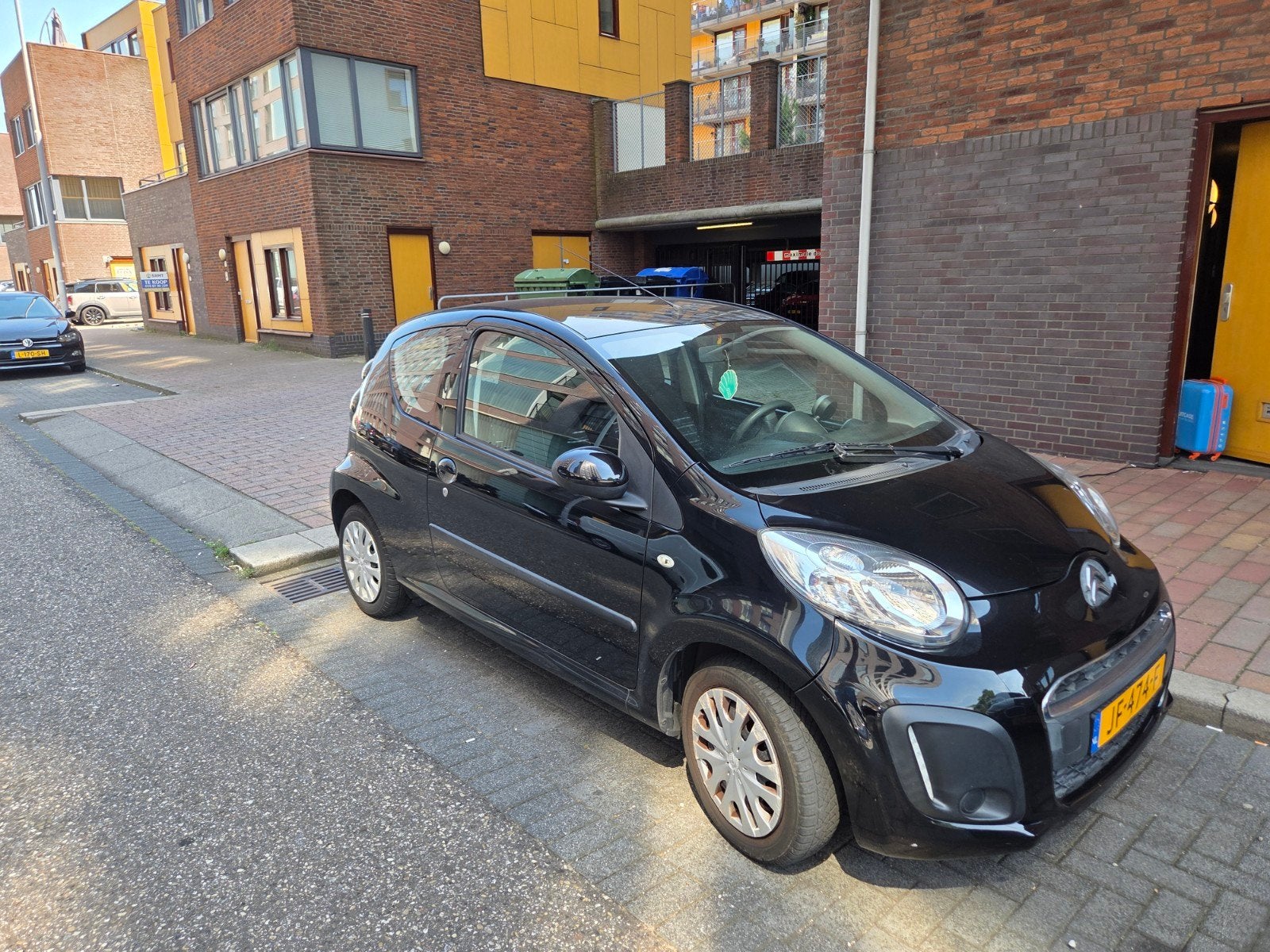 Citroën C1 1.0 3-DRS 2013 Zwart, Auto's, Voorwielaandrijving, 4 stoelen, C1, Handgeschakeld