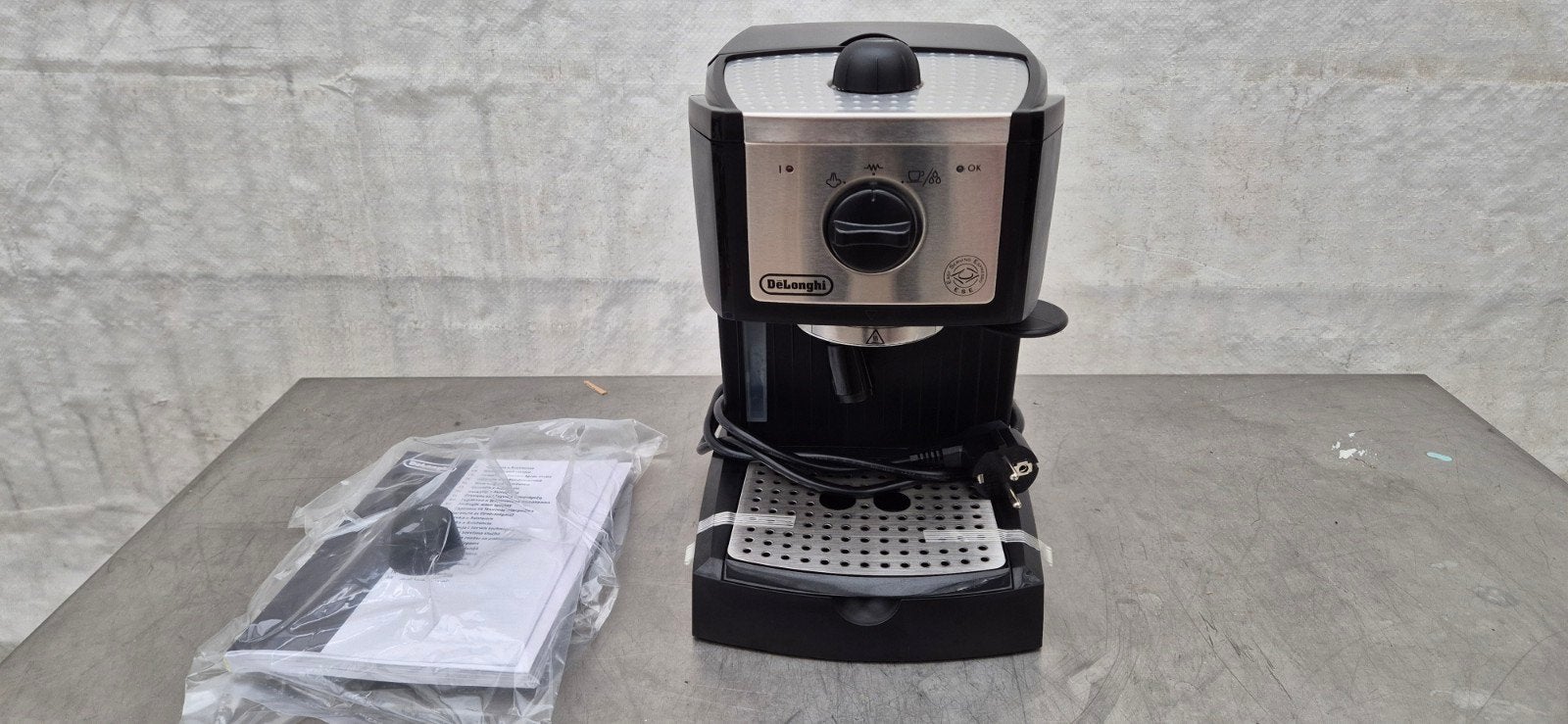 DeLonghi espresso en capacino machine, Ophalen, Nieuw, Espresso apparaat