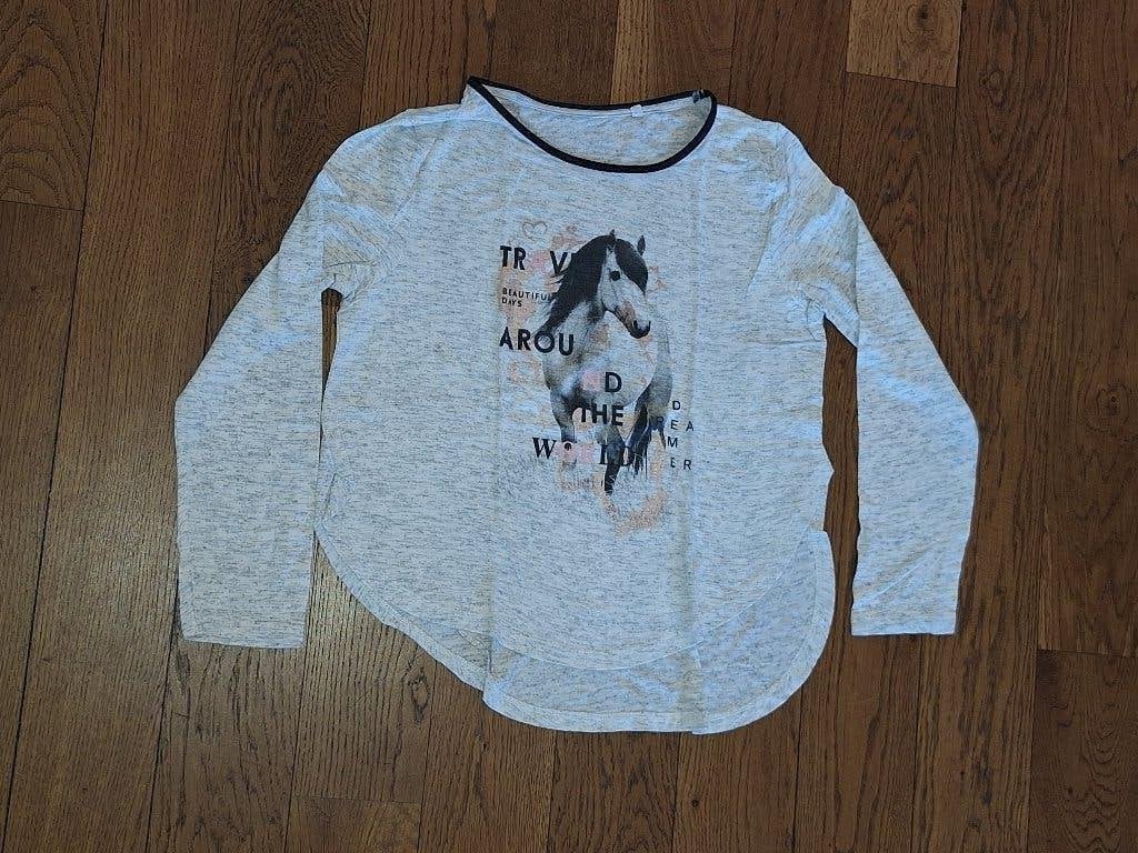 Longsleeve paard maat 134/140, Kinderen en Baby's, Kinderkleding | Maat 134, Gebruikt, C&A, Meisje, Ophalen of Verzenden