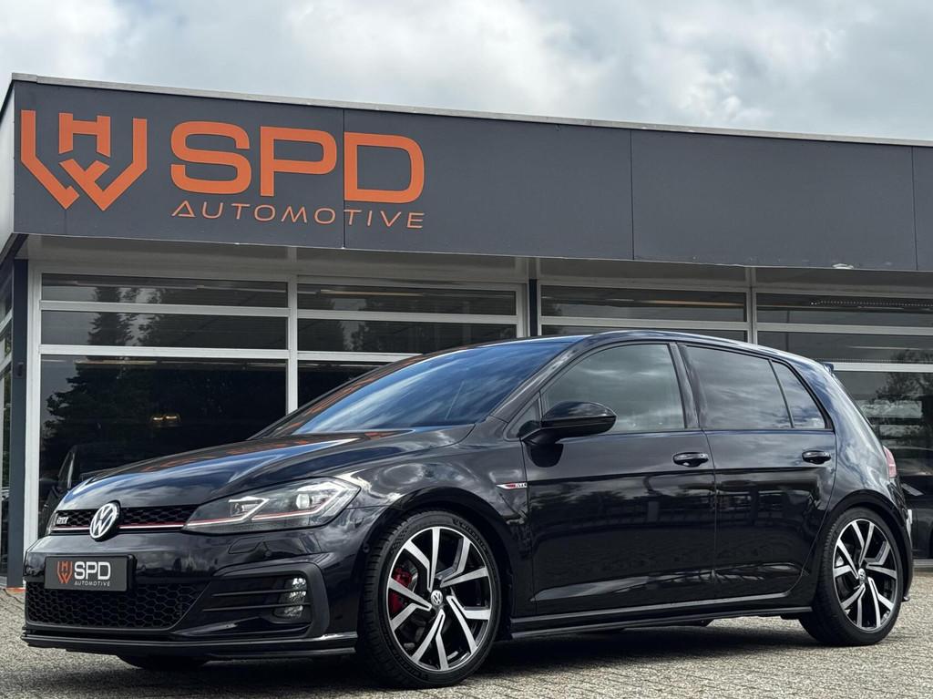 Volkswagen Golf 2.0 TSI GTI|300PK|Carplay|Sfeer|Stand|Camera, Auto's, Voorwielaandrijving, Stof, Gebruikt, 4 cilinders