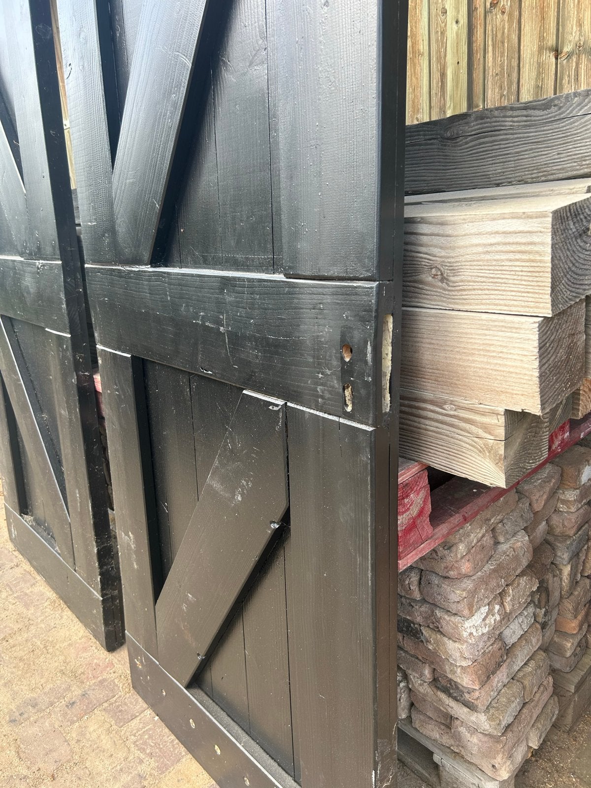 Zwarte douglas houten (schuur)deuren (set van 2), Ophalen, Gebruikt, 80 tot 100 cm, Buitendeur
