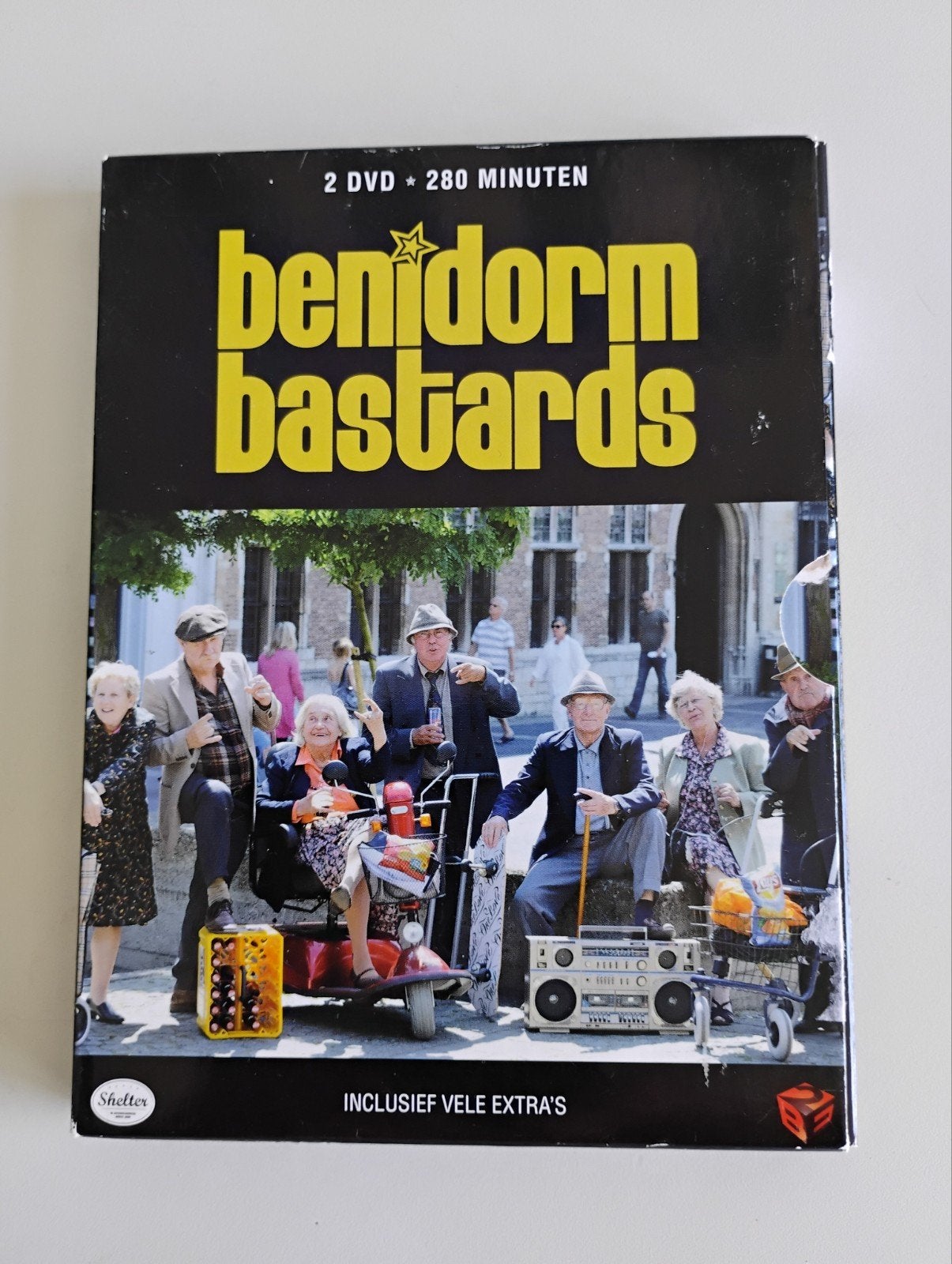 Benidorm Bastards - 2 DVD set - Inclusief extra's, Gebruikt, Alle leeftijden, Extra's, Ophalen of Verzenden