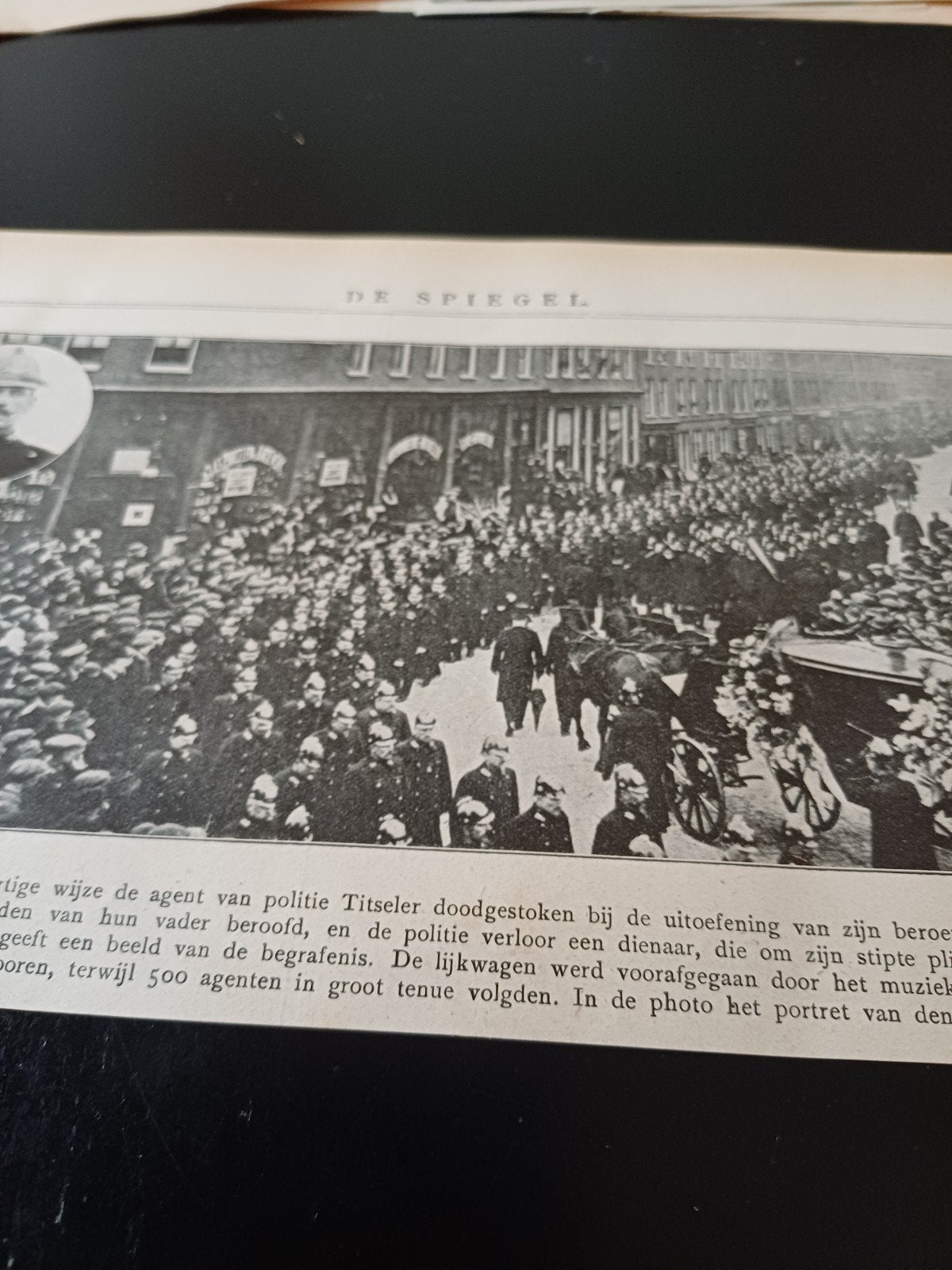 knipsel Amsterdam begrafenis politieagent Titseler 1915, Ophalen of Verzenden, Voor 1920, Knipsel(s)