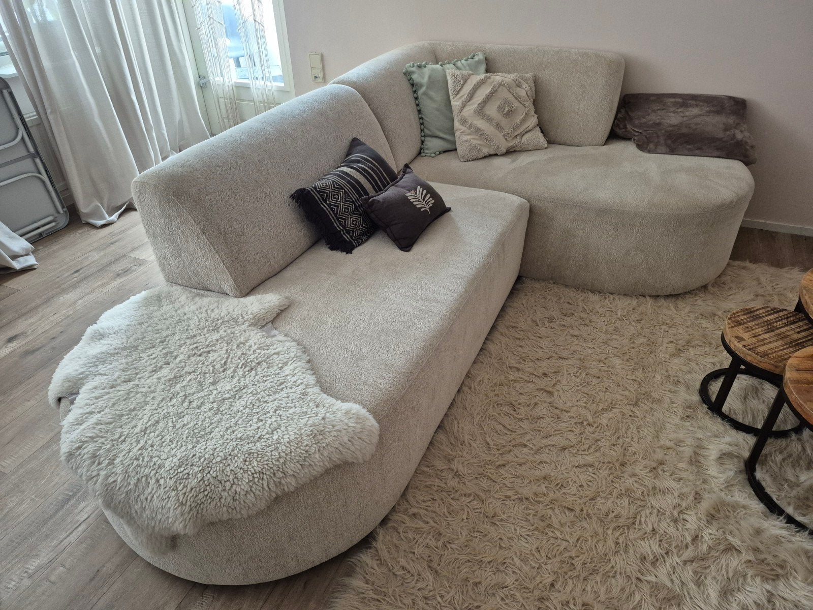 Mooie suède beige chaise longue, Ophalen, Zo goed als nieuw, Stof, Ibiza / Bohemian