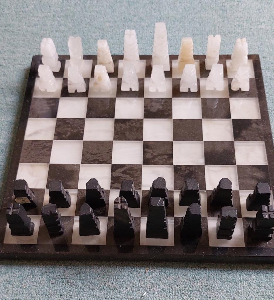 Marmeren schaakspel uit Mexico., Hobby en Vrije tijd, Gezelschapsspellen | Bordspellen, Ophalen of Verzenden, Zo goed als nieuw
