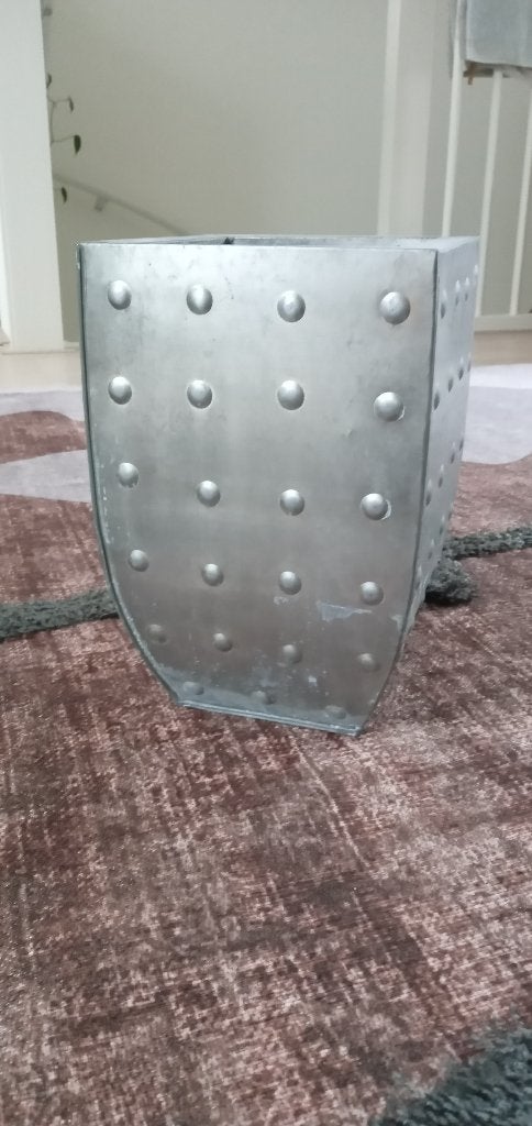Vaas zink/metaal stoer en industrieel, Gebruikt, Verzenden, 30 cm, Metaal