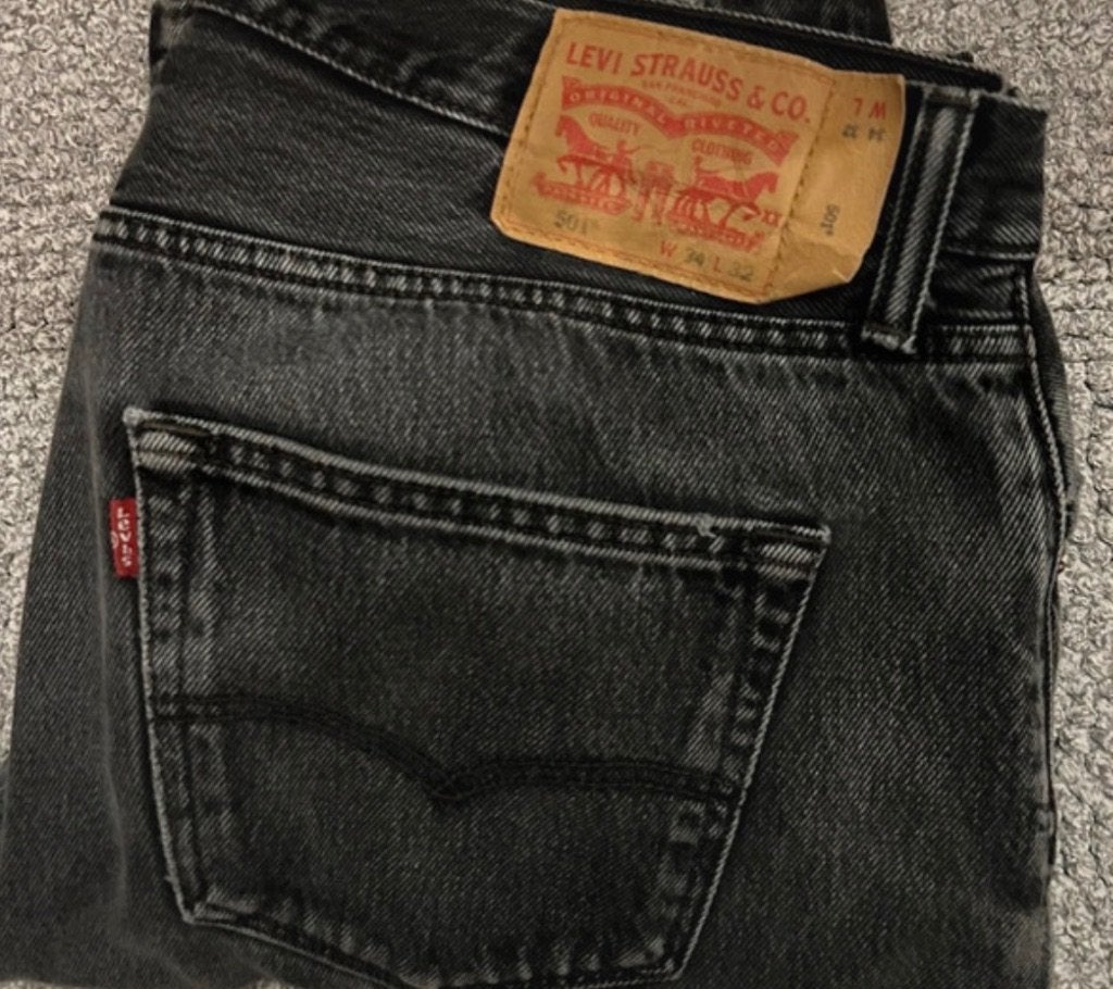 Mooie Levi's broek - Maat 34/32, Zwart, Maat 42/44 (L), Ophalen of Verzenden, Lang