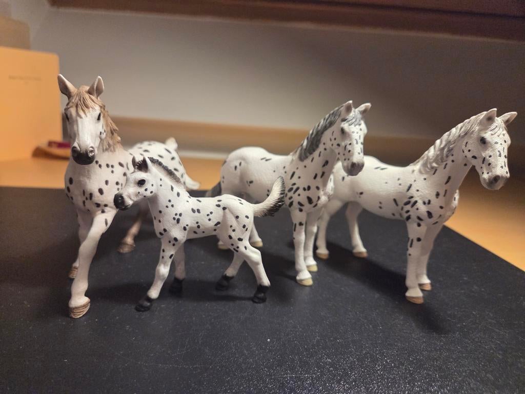 Knabstrupper familie schleich, Ophalen of Verzenden, Zo goed als nieuw, Paard, Beeldje of Figuurtje