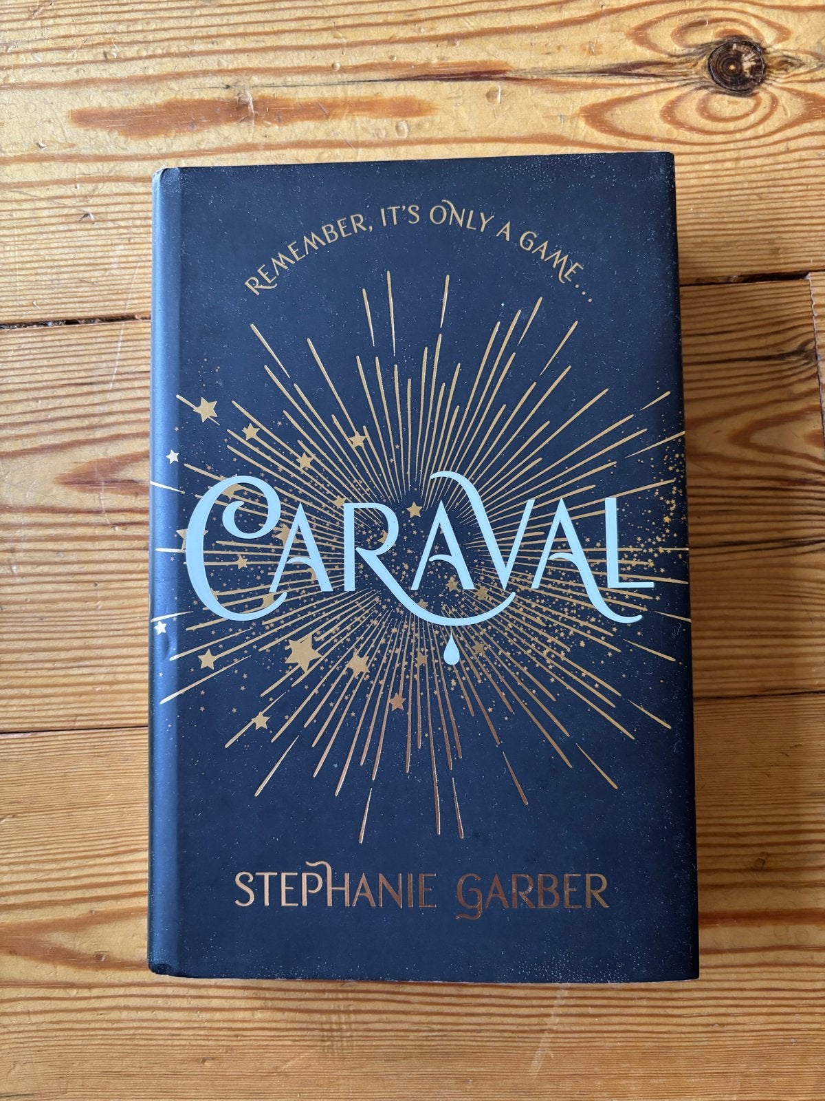 Caraval - Stephanie Garber (Engels), Ophalen of Verzenden, Zo goed als nieuw, Stephanie Garber