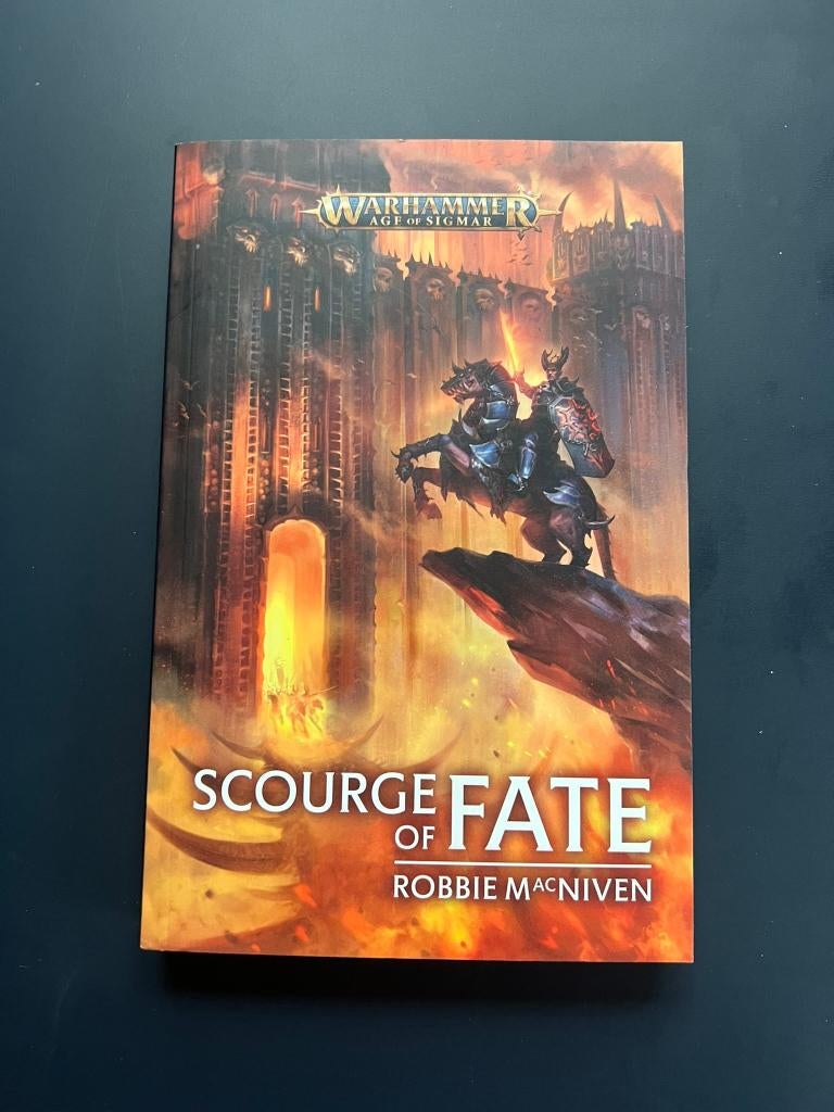 Scourge of Fate - Robbie MacNiven - Warhammer - AOS, Ophalen of Verzenden, Warhammer, Boek of Catalogus