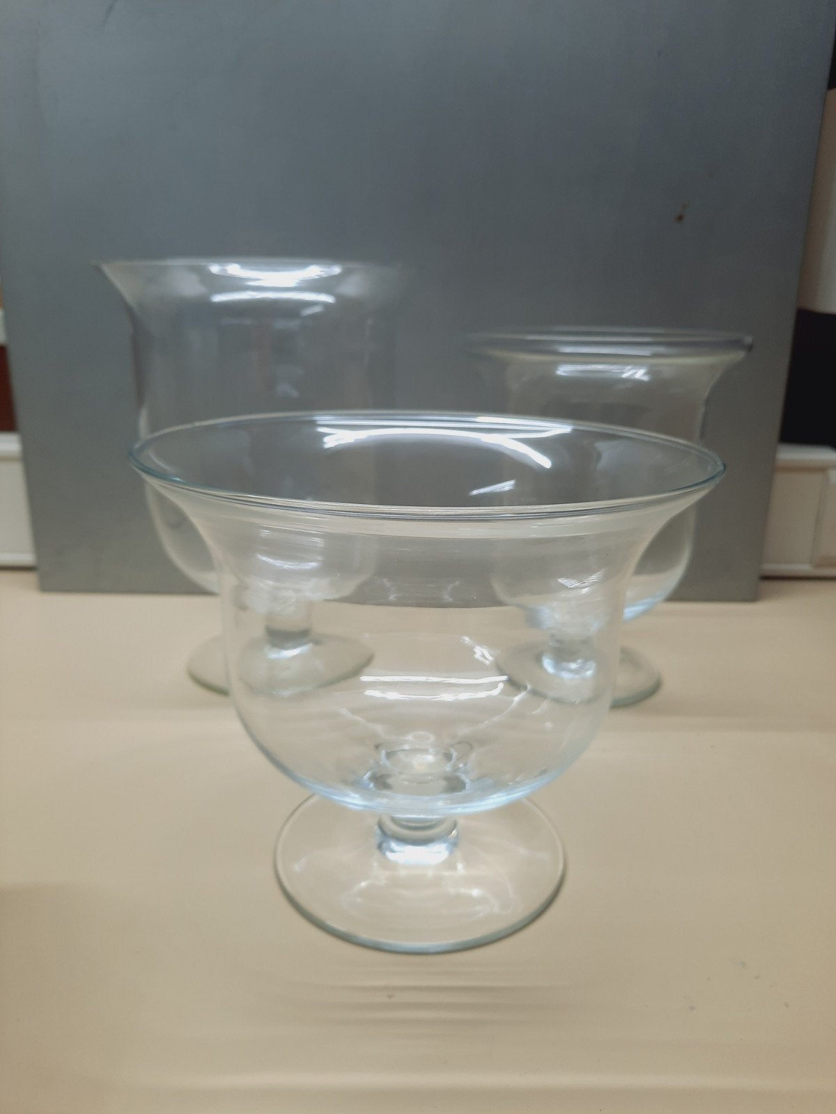 3x Glazen eierbokaal, vaas op voet, presenteerschaal, coupe, Ophalen of Verzenden, Overige stijlen, Glas, Schaal of Schalen