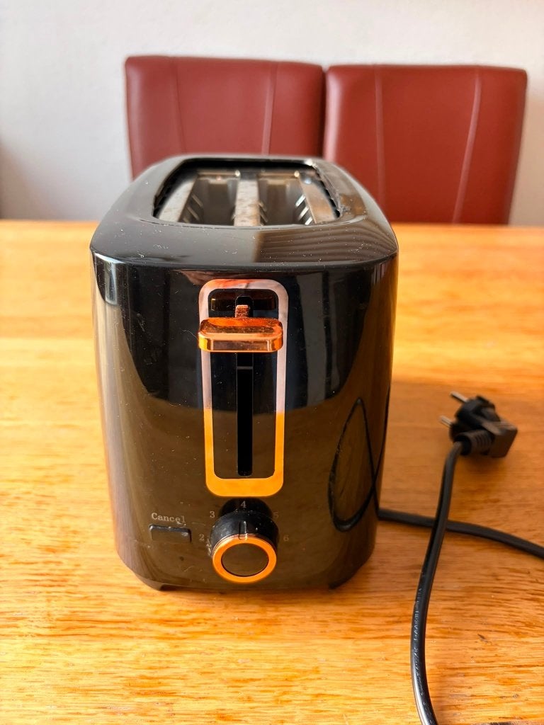 Broodrooster / toaster Emerio, Ophalen, Zo goed als nieuw, Uitneembare kruimellade