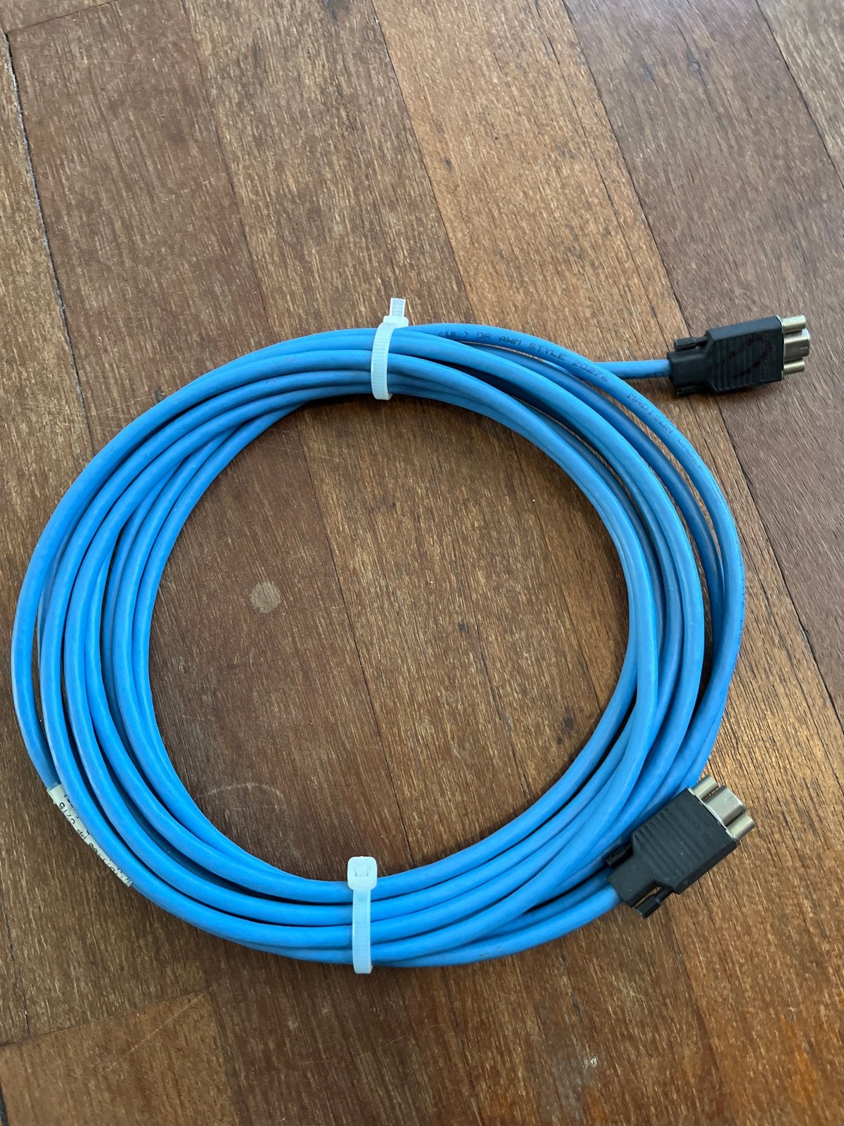 Blauwe SSA kabel 5m- P/N 08L7910, Computers en Software, Ophalen, Gebruikt