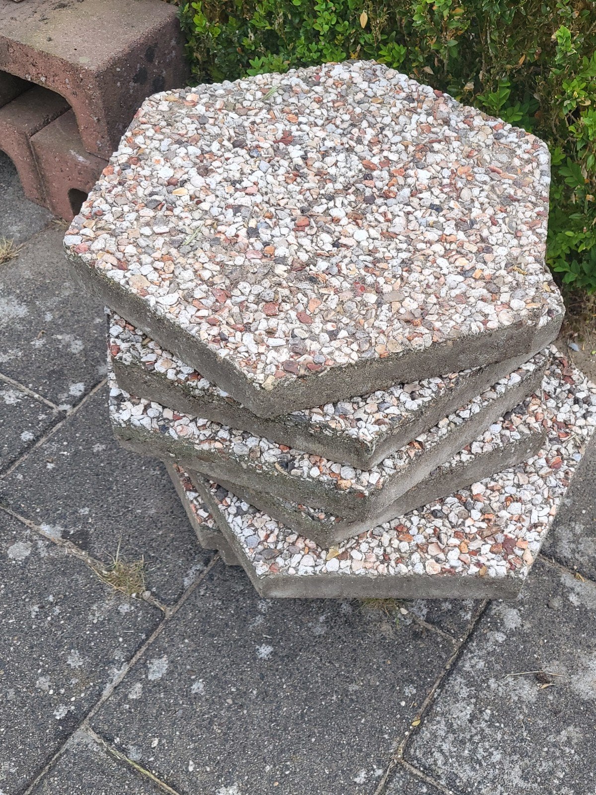 Gratis 8 grindtegels, Ophalen of Verzenden