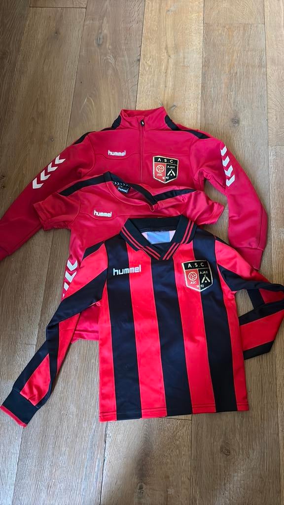 A.s.c. Voetbaltrui, wedstrijdshirt en trainingshirt 116, Ophalen of Verzenden, Zo goed als nieuw