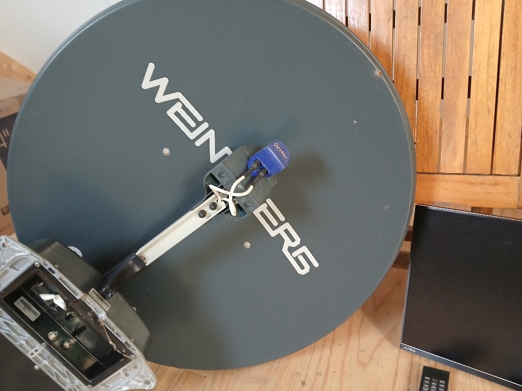 volautomatische satellietschotel., Ophalen, Zo goed als nieuw, (Schotel)antenne, Overige merken