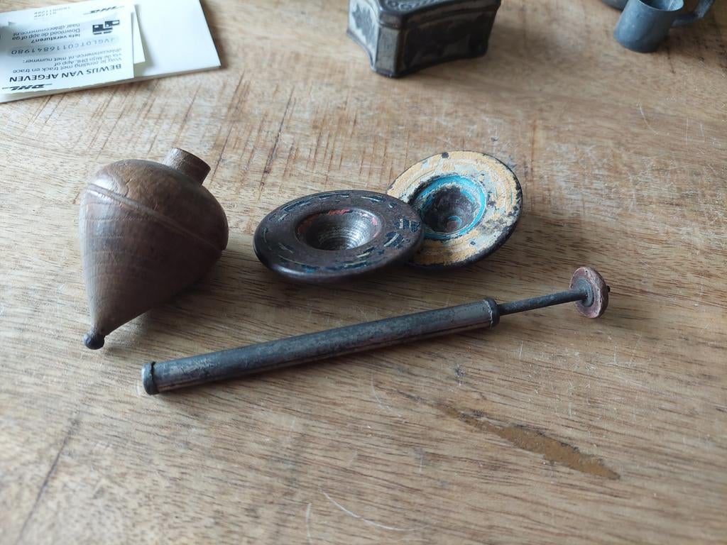 3 antieke tolletjes, Ophalen of Verzenden