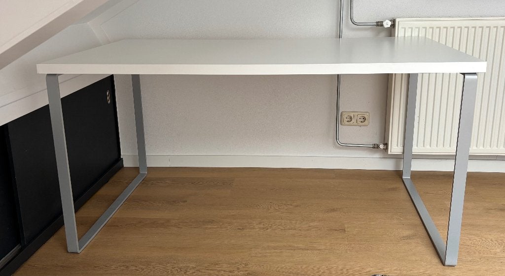 Bureau, Huis en Inrichting, Bureaus, Ophalen, Overige typen, Gebruikt, 150 cm