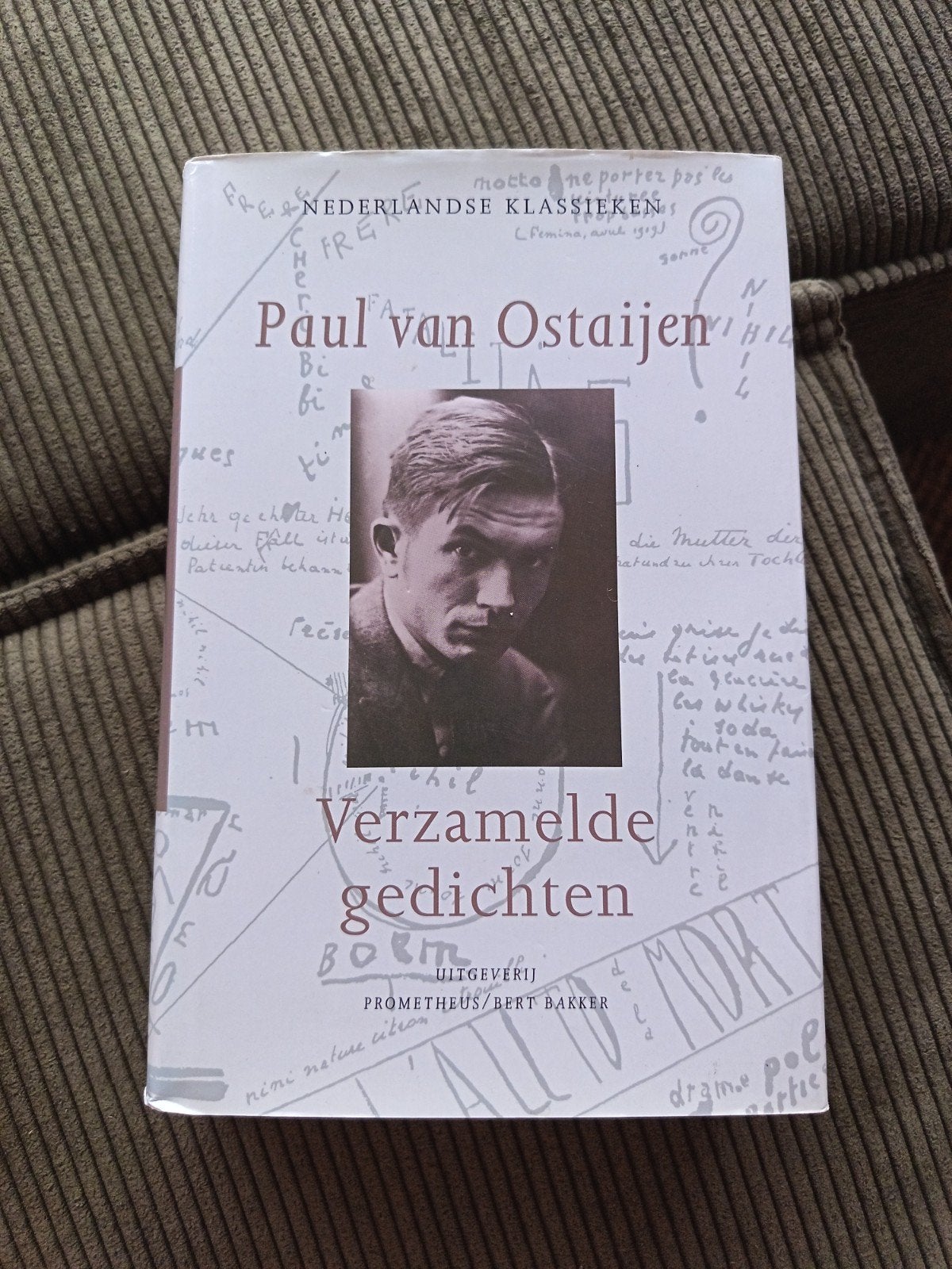 P. van Ostaijen - Verzamelde gedichten, Boeken, Ophalen, Zo goed als nieuw, P. van Ostaijen