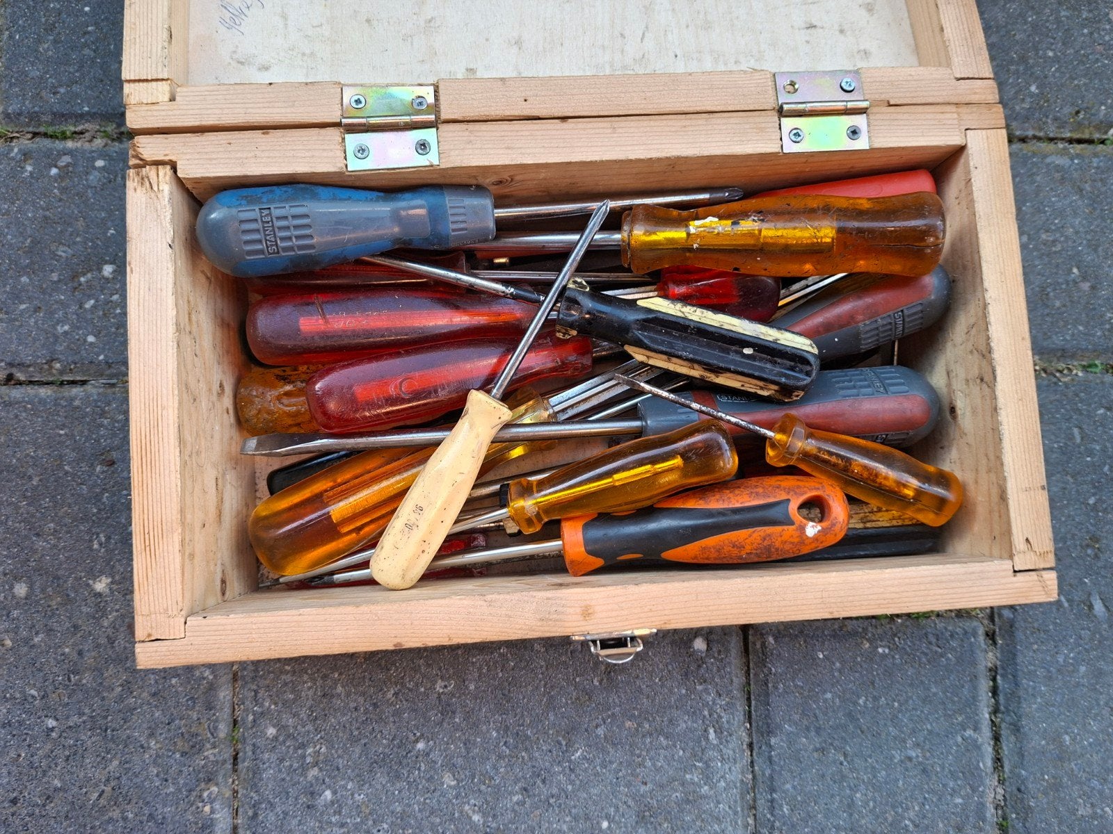 Diverse schroevendraaiers in houten kist, Ophalen of Verzenden, Gebruikt, Schroevendraaier, Stanley