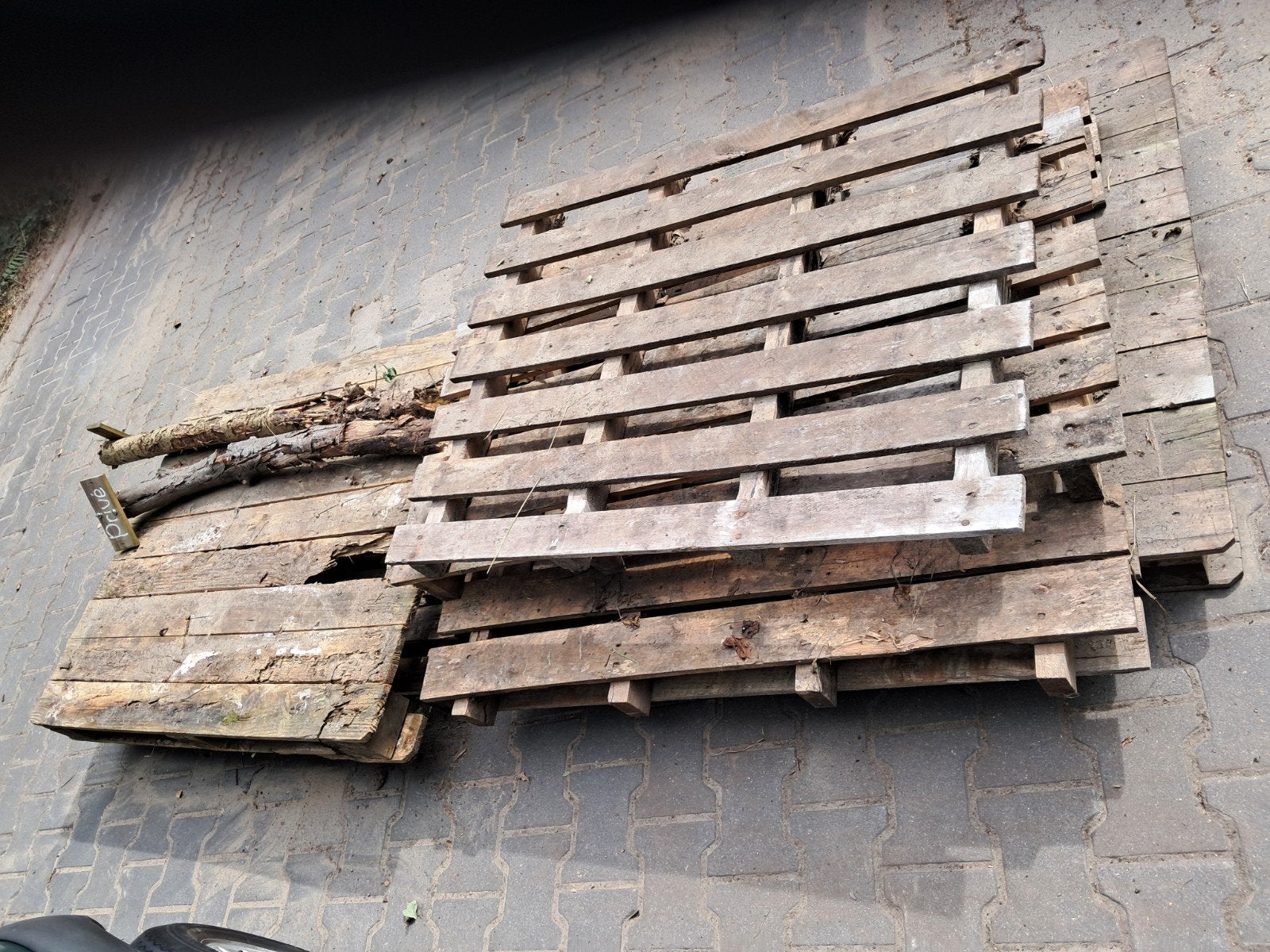 gratis  brandhout, Tuin en Terras, Minder dan 3 m³, Ophalen