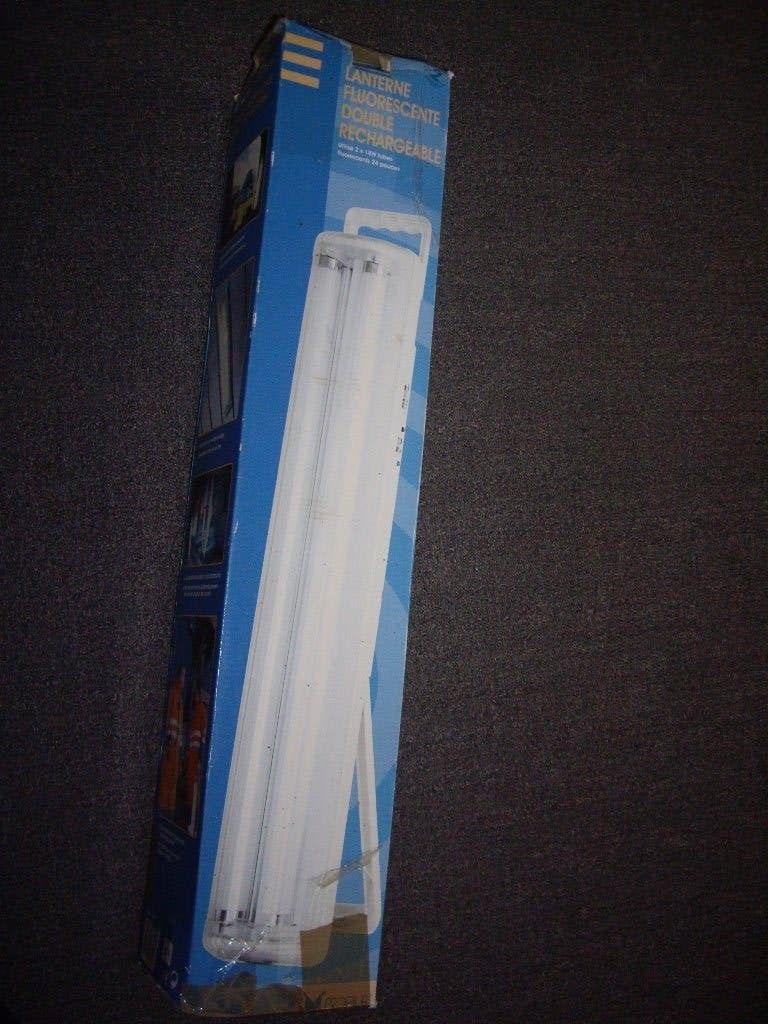 oplaadbare tl lamp in doos  ook voor camping, Ophalen, Minder dan 50 watt, Met statief, Zo goed als nieuw