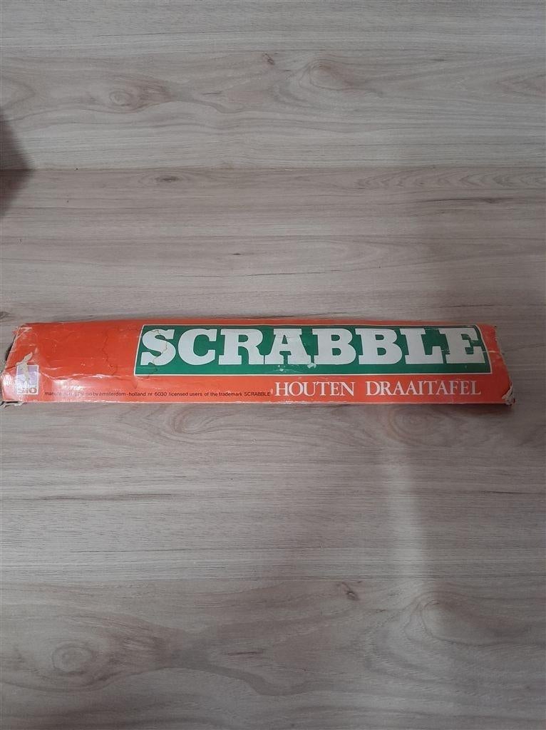 Scrabble Draaitafel - s3483, Hobby en Vrije tijd, Gezelschapsspellen | Bordspellen, Verzenden, Zo goed als nieuw