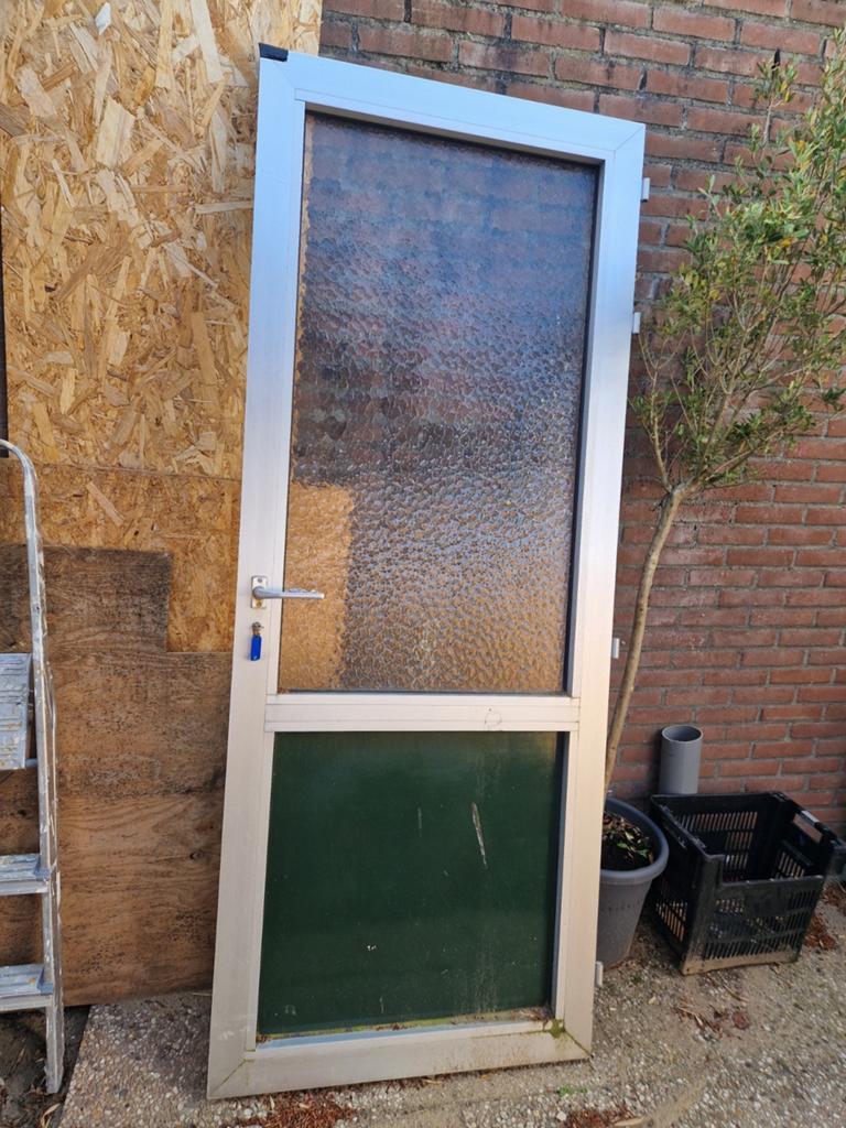Metalen opdekdeur, Doe-het-zelf en Verbouw, Kozijnen en Schuifpuien, Gebruikt, Deurkozijn, Hout, Ophalen